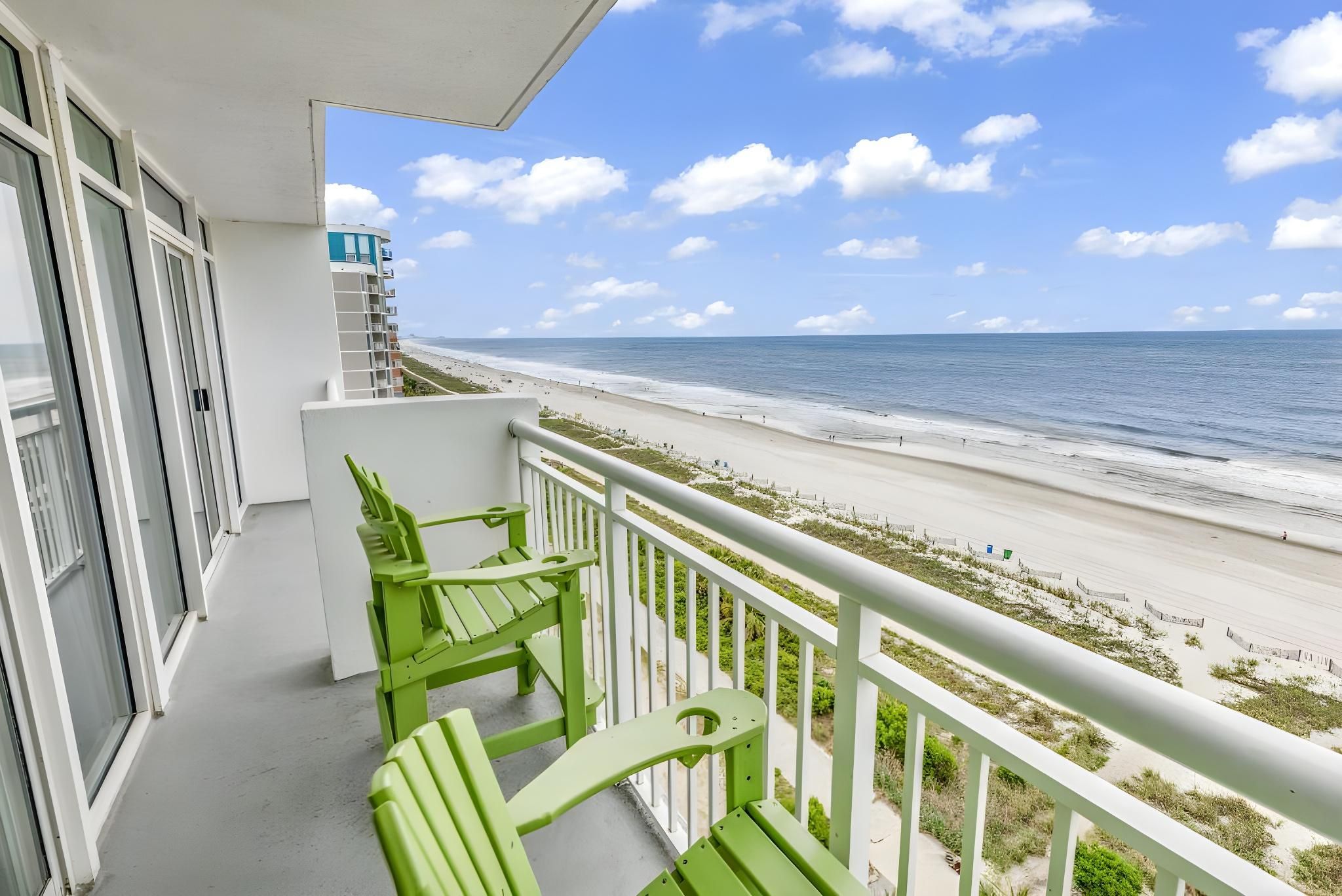 Ocean Front 2BR Elegant Condo in Atlantica Resort
