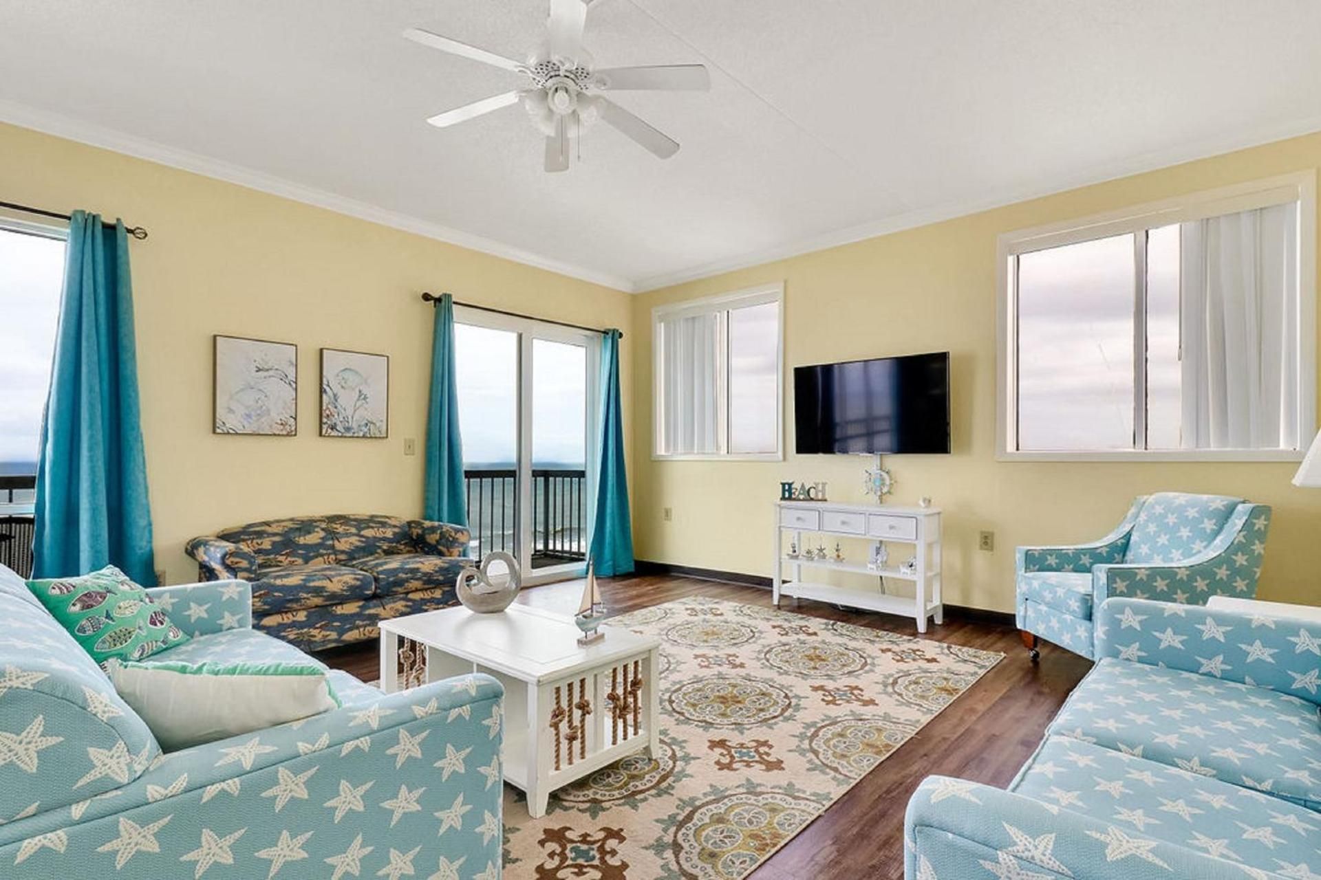 Three-Bedroom Penthouse - Oceanfront