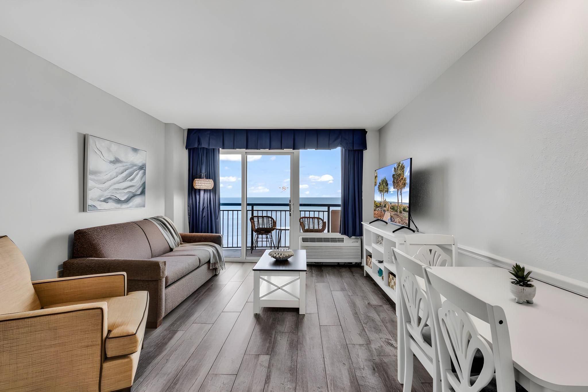 12-th Floor Boardwalk Resort| Oceanfront