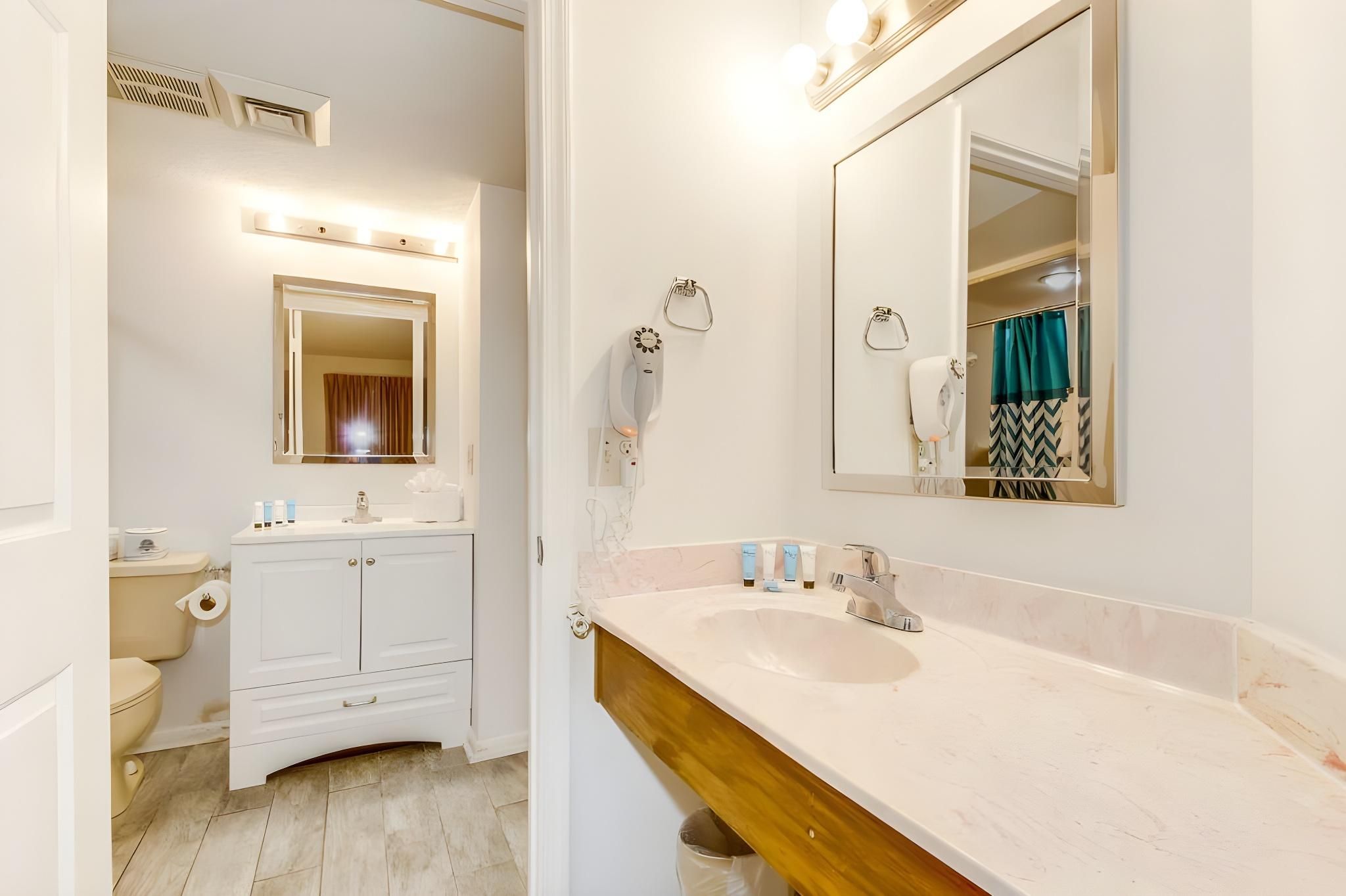 Ocean Forest Plaza Condo Close to the beach