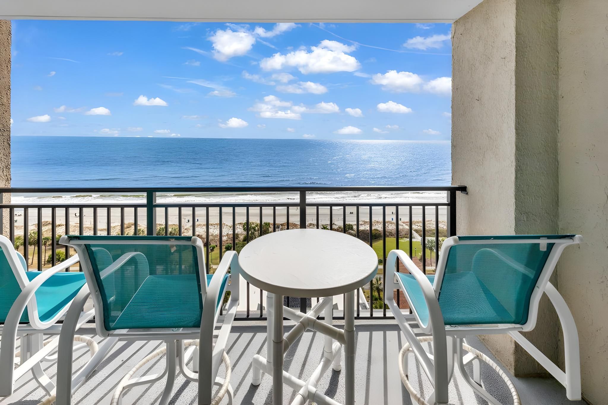 Ocean Forest Plaza Luxury Getaway