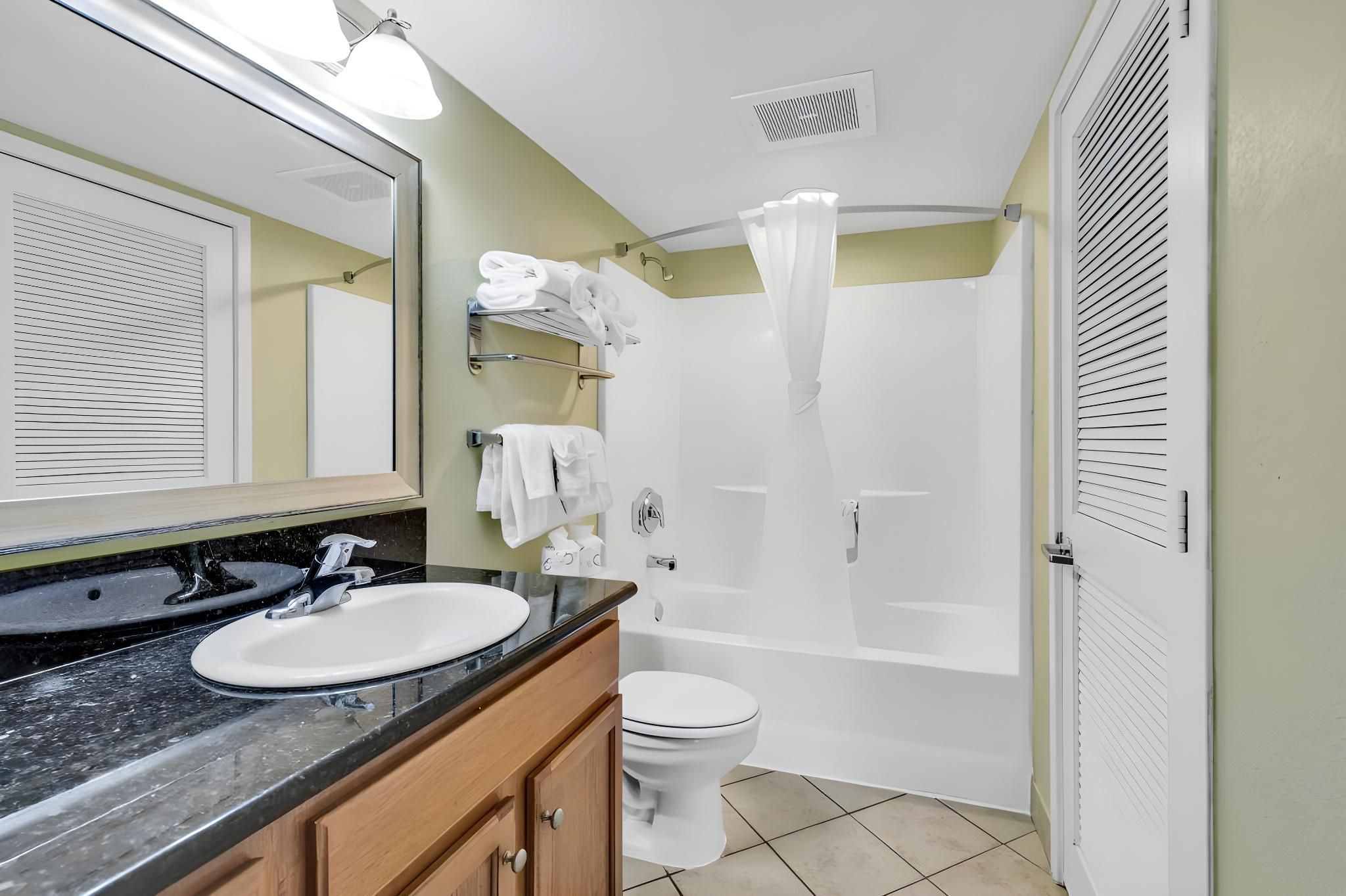 City View Unit in the heart of Myrtle