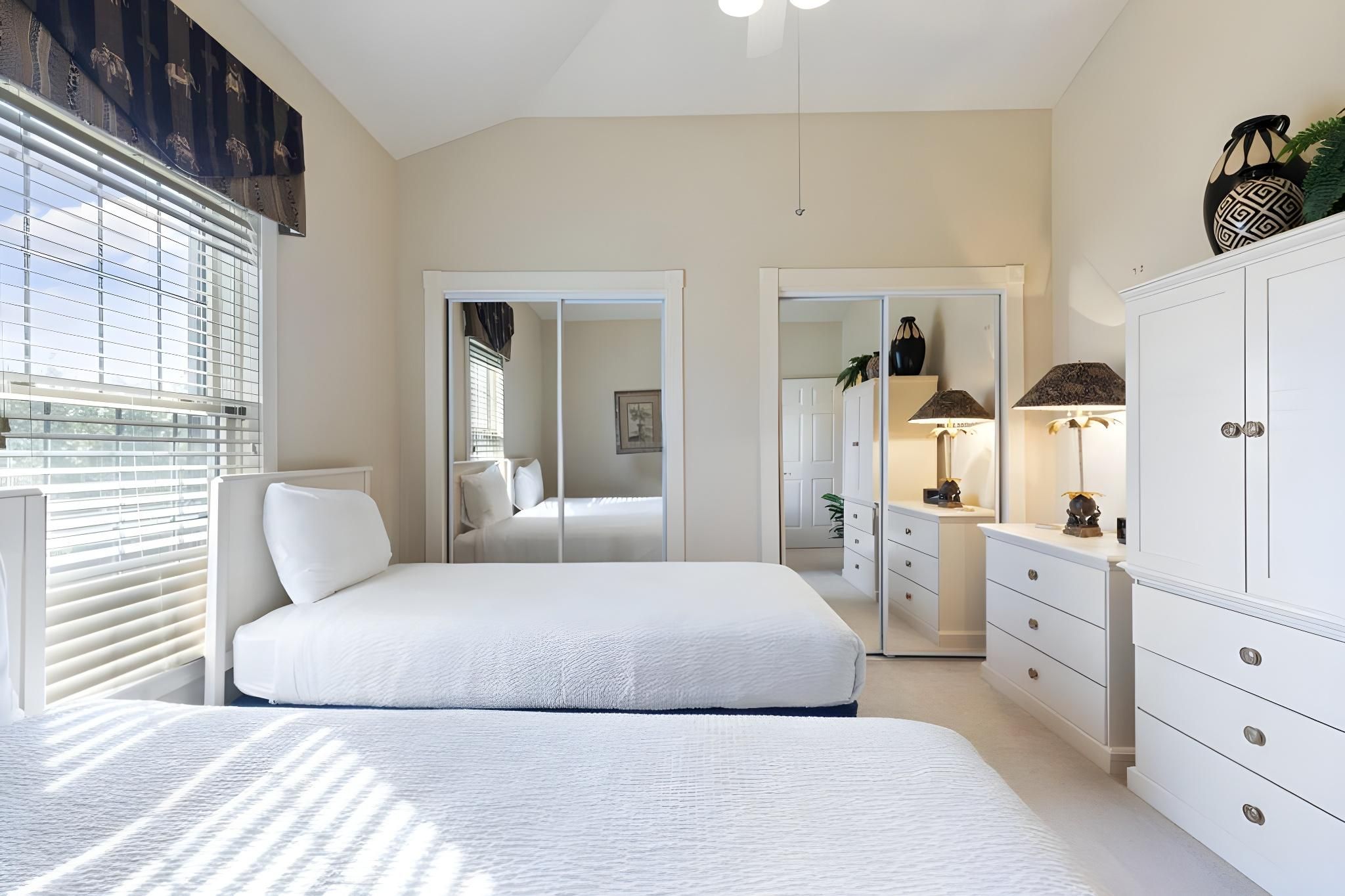 Stunning 3BR Condo Magnolia Point