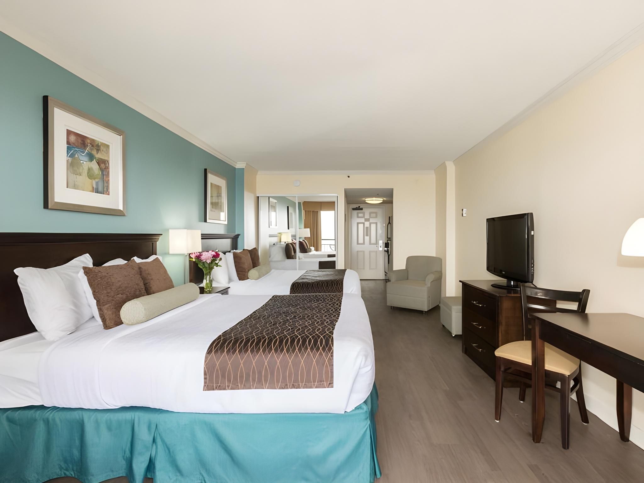 Efficiency Queen Room with Ocean View