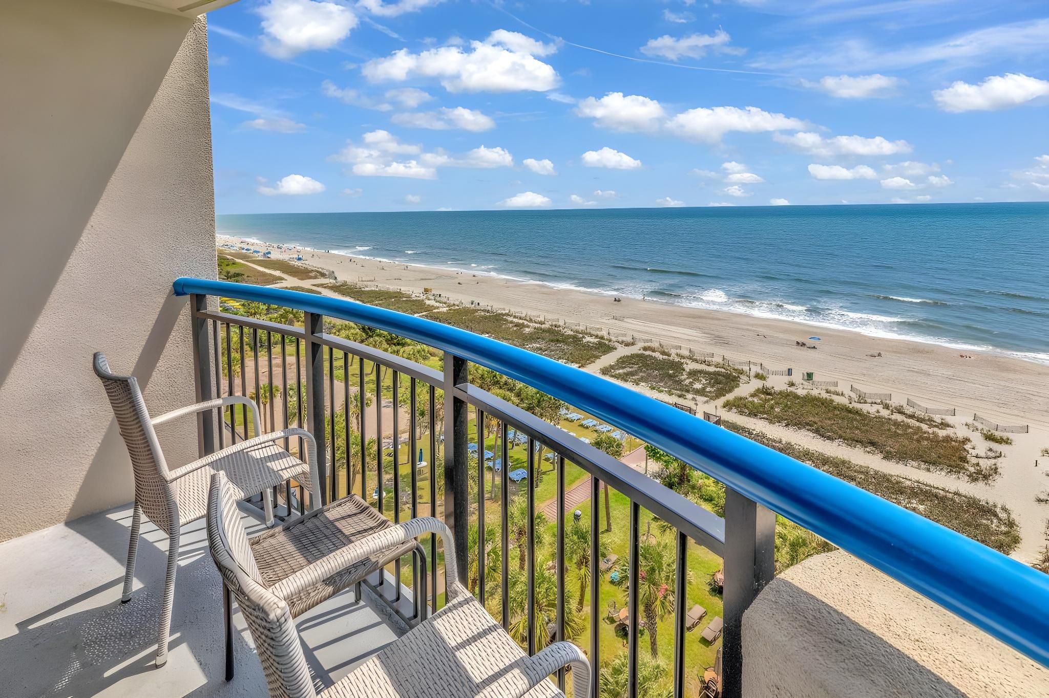 Boardwalk Resort: Ocean Breeze Retreat