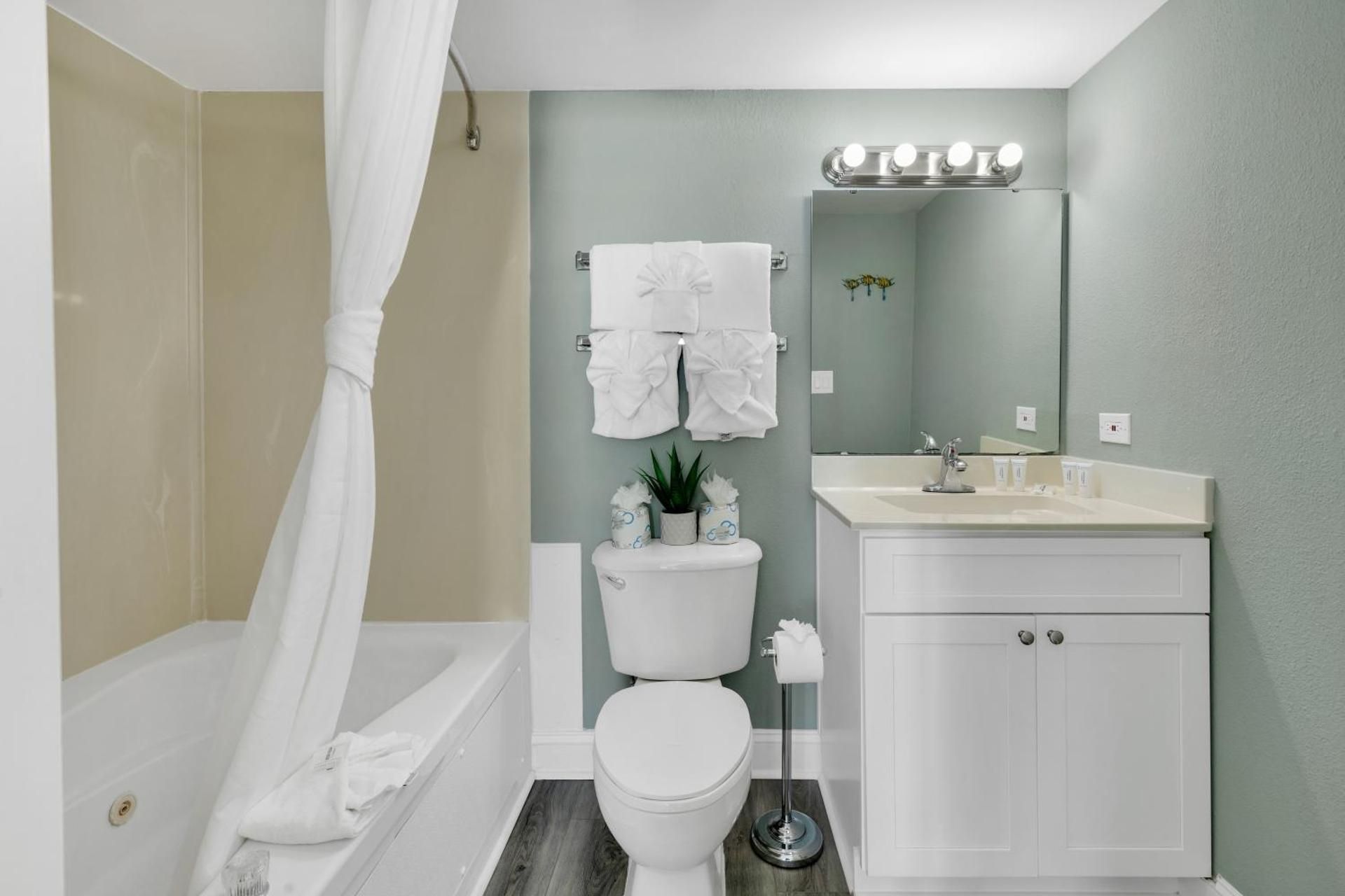 Three-Bedroom Apartment - Oceanfront