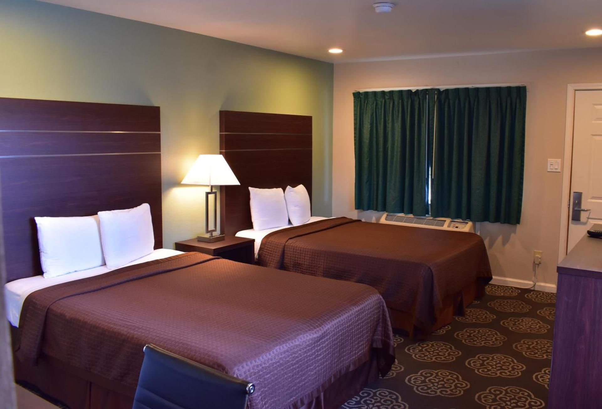 Double Room with Two Double Beds - Non-Smoking