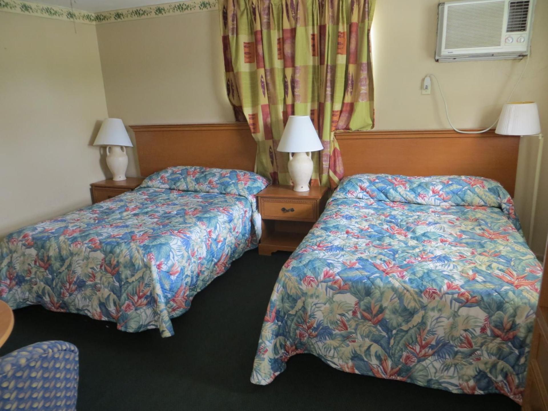 Double Room with Two Double Beds - Smoking