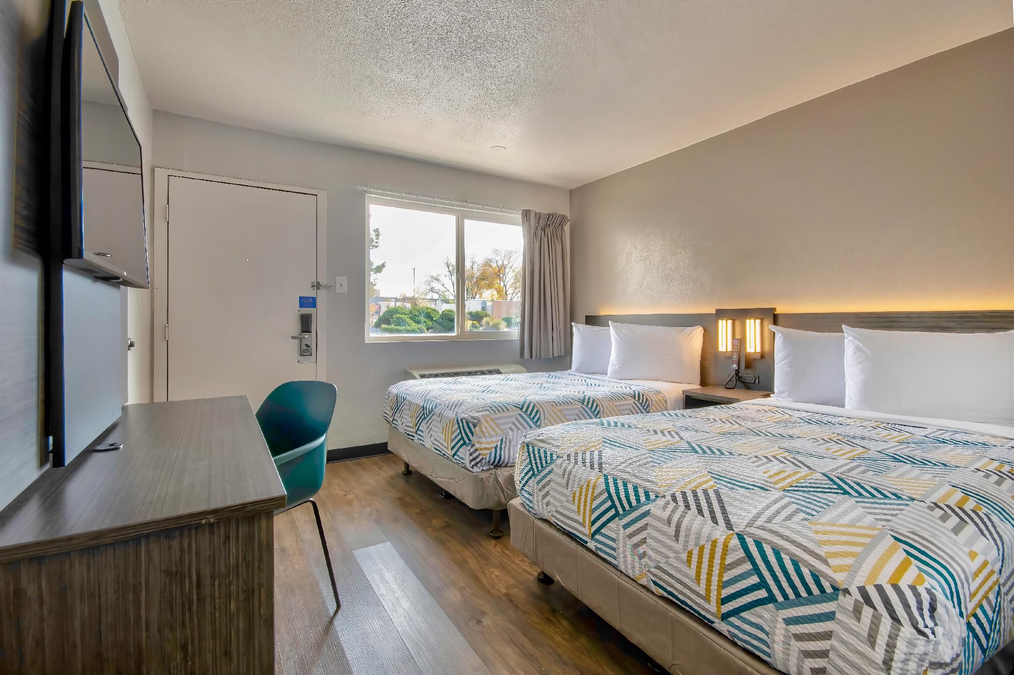 2 Full Beds | Non-Smoking