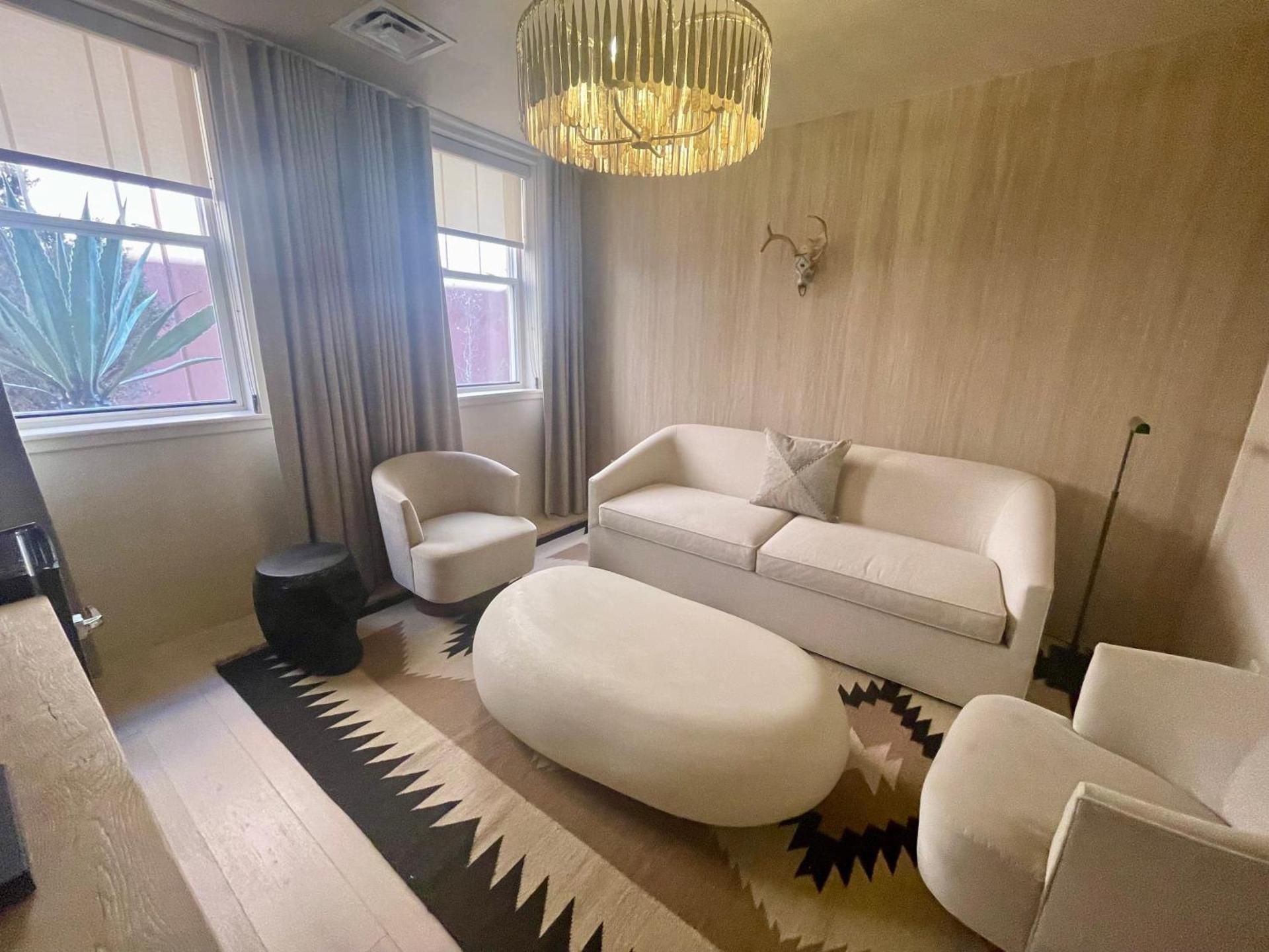 Queen Suite