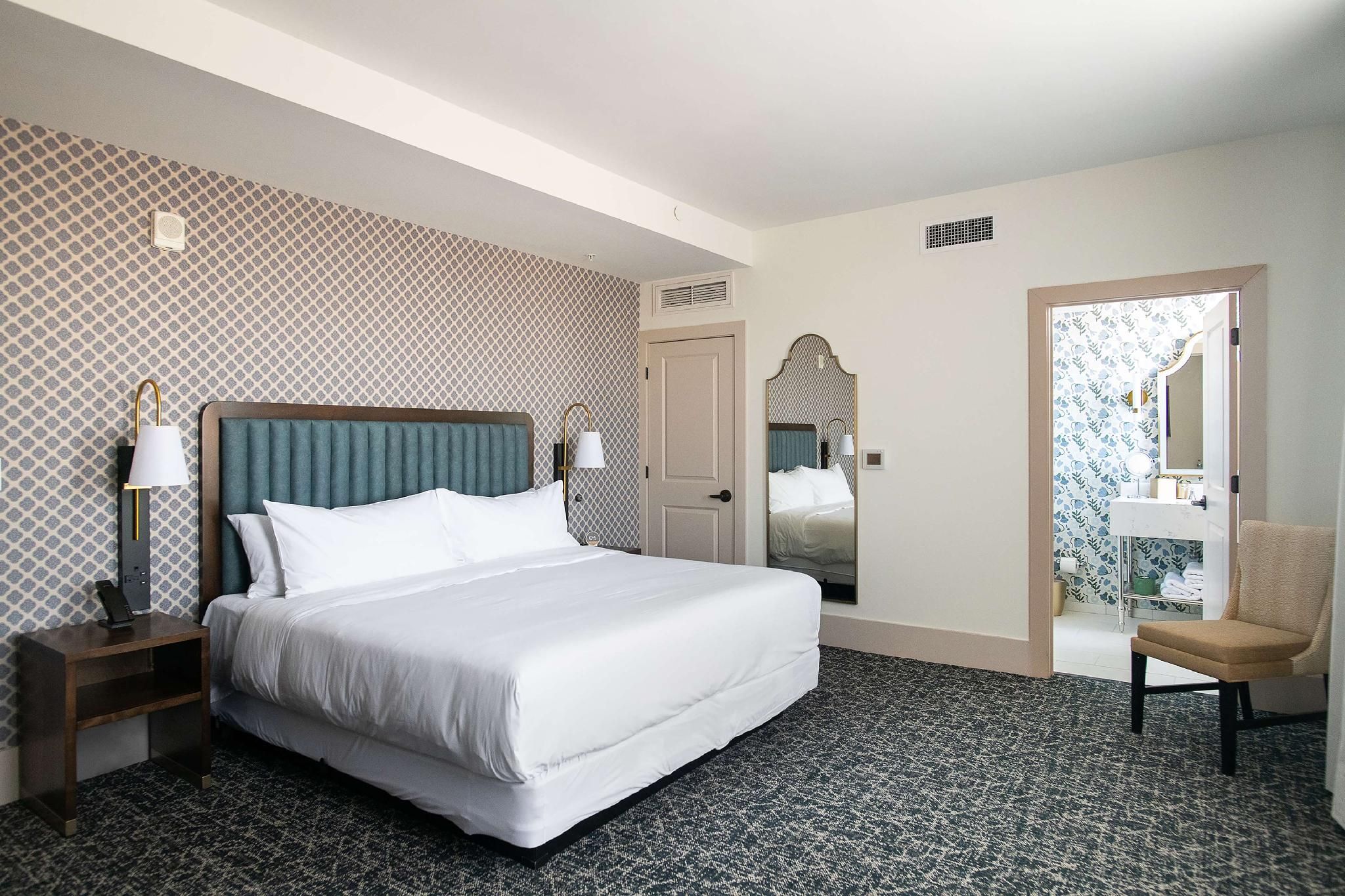 1 King Room With Shower
