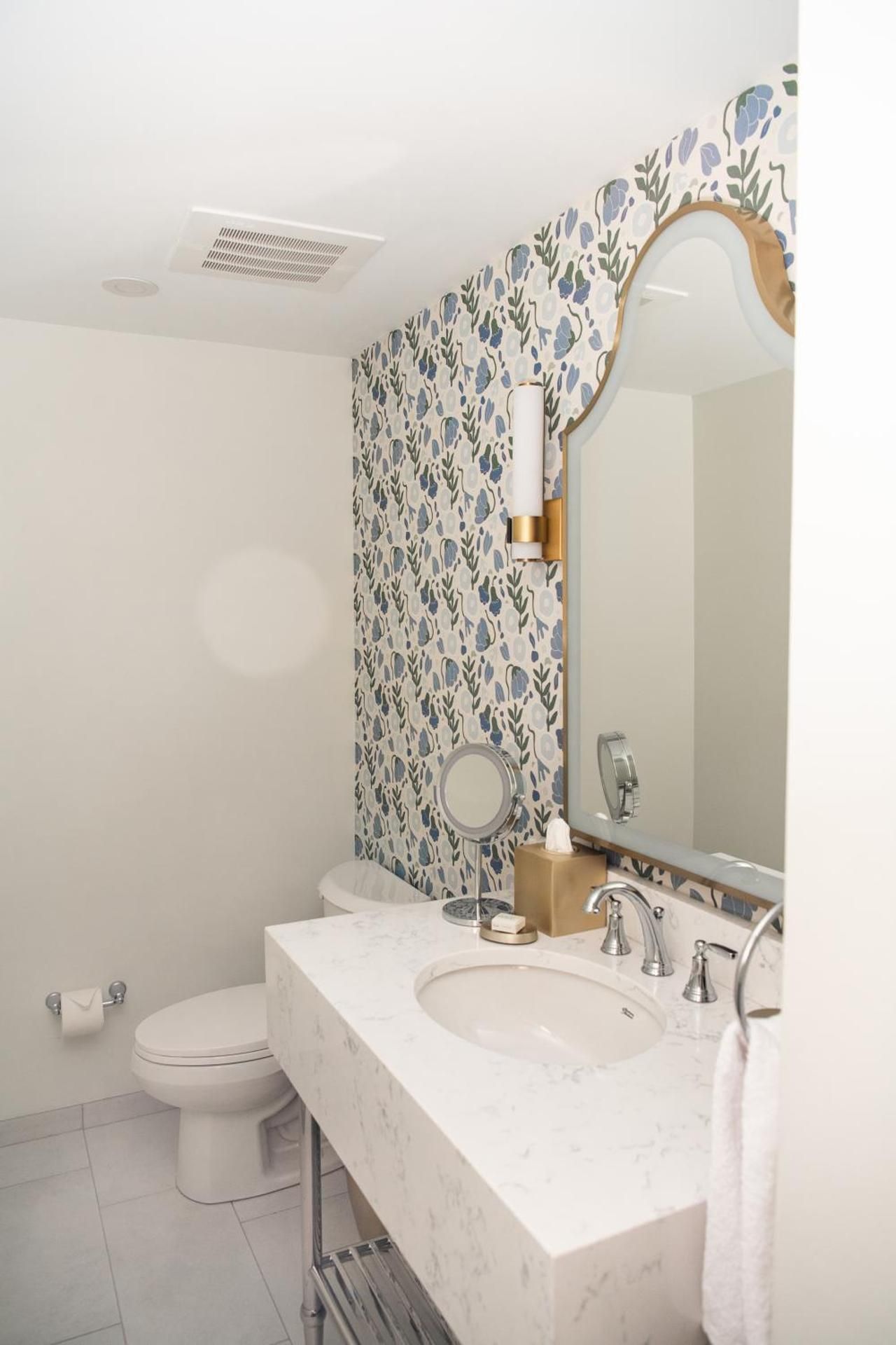 1 King Room With Shower