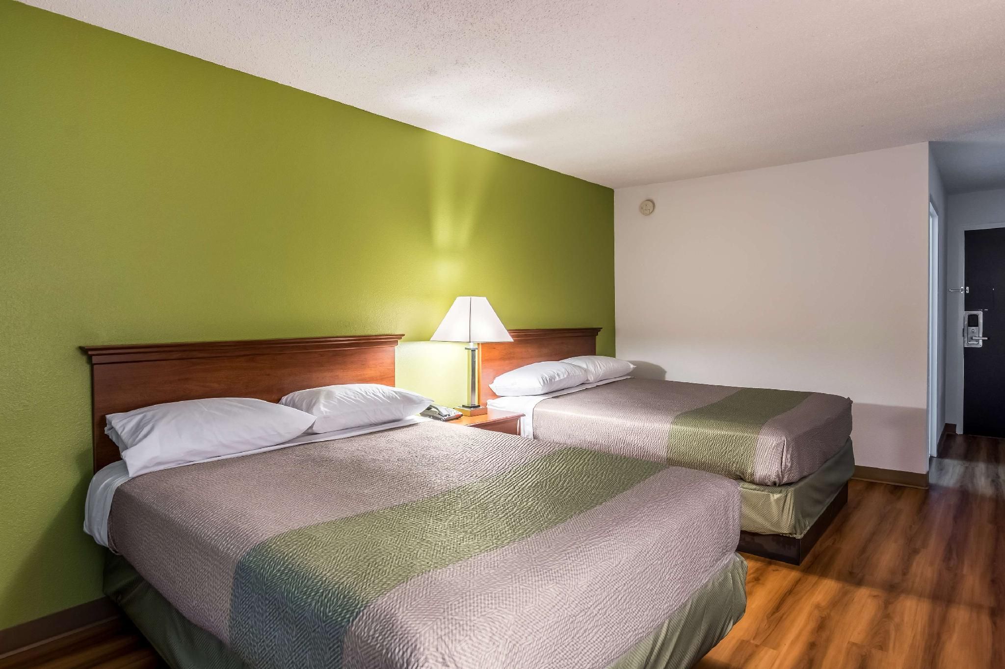2 Queen Beds | Non-Smoking, Micfridge
