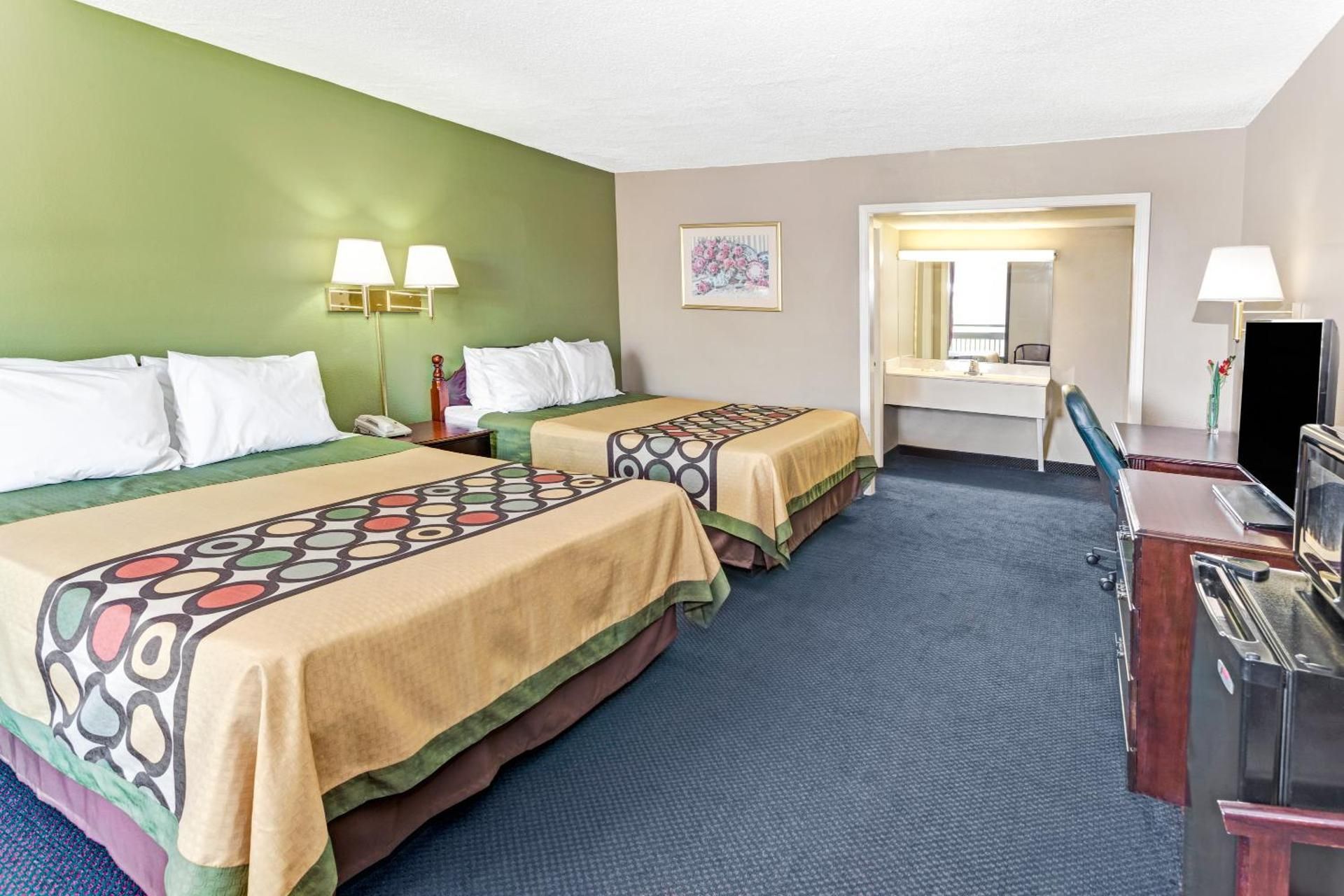 Two Queen Beds Room - Non Smoking