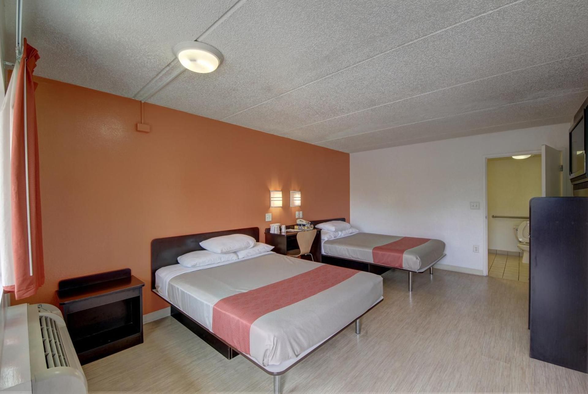Deluxe Queen Room with Two Queen Beds