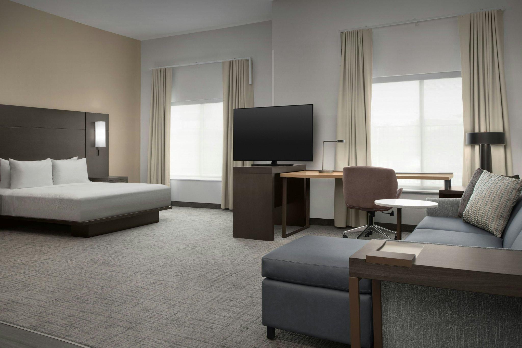 Studio, 1 King, Sofa bed