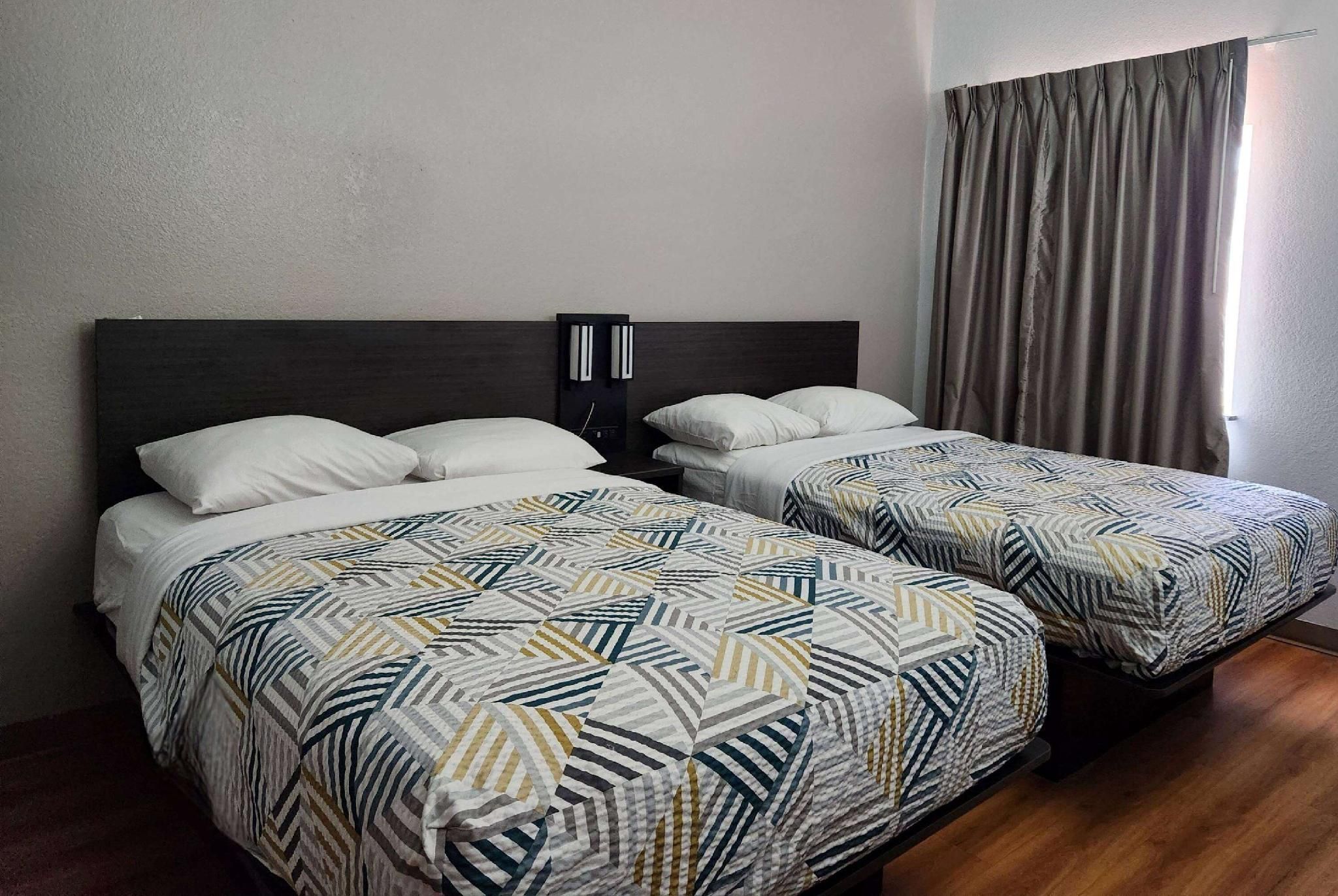 2 Double Beds, Non-Smoking
