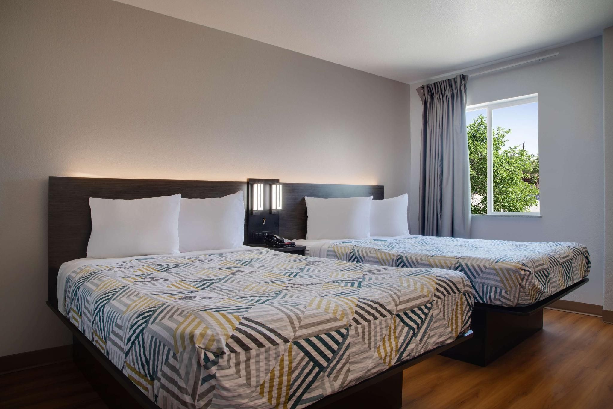 Double Room with Two Double Beds - Non-Smoking
