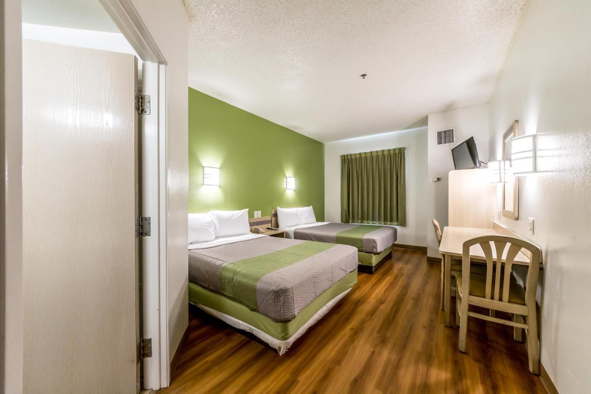 Queen Room with Two Queen Beds - Disability Access - Non-Smoking