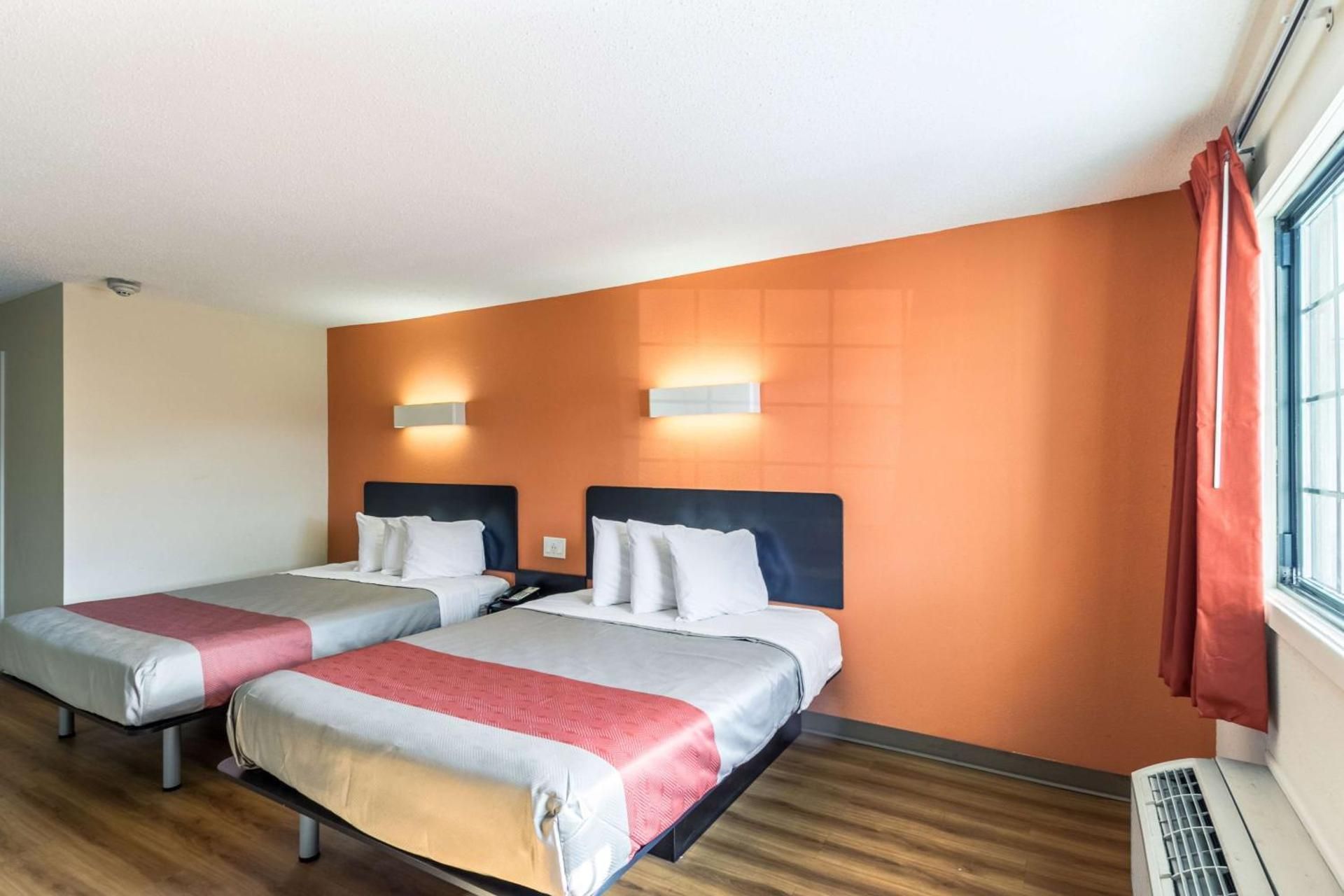 Queen Room with Two Queen Beds - Smoking