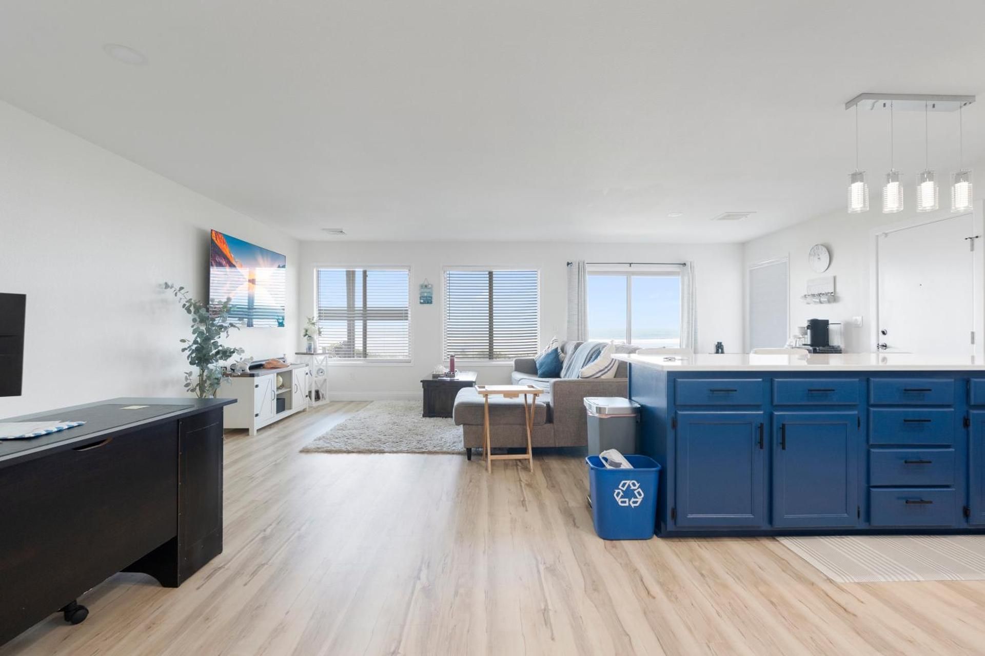 Deluxe Suite with Sea View
