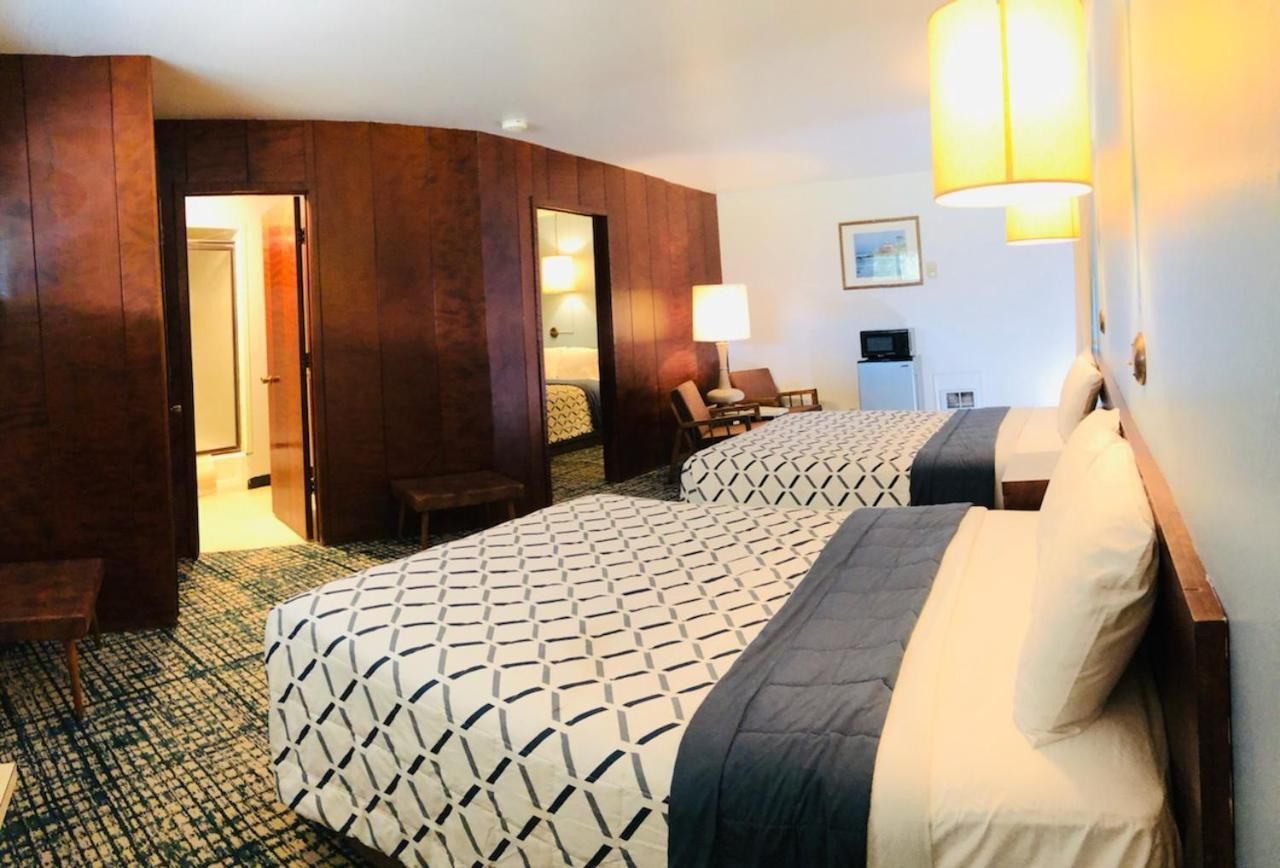 Two-Bedroom Suite