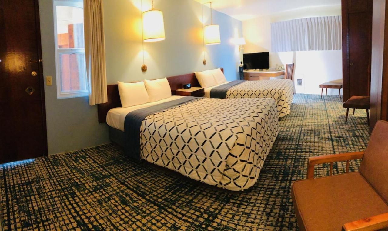 Two-Bedroom Suite