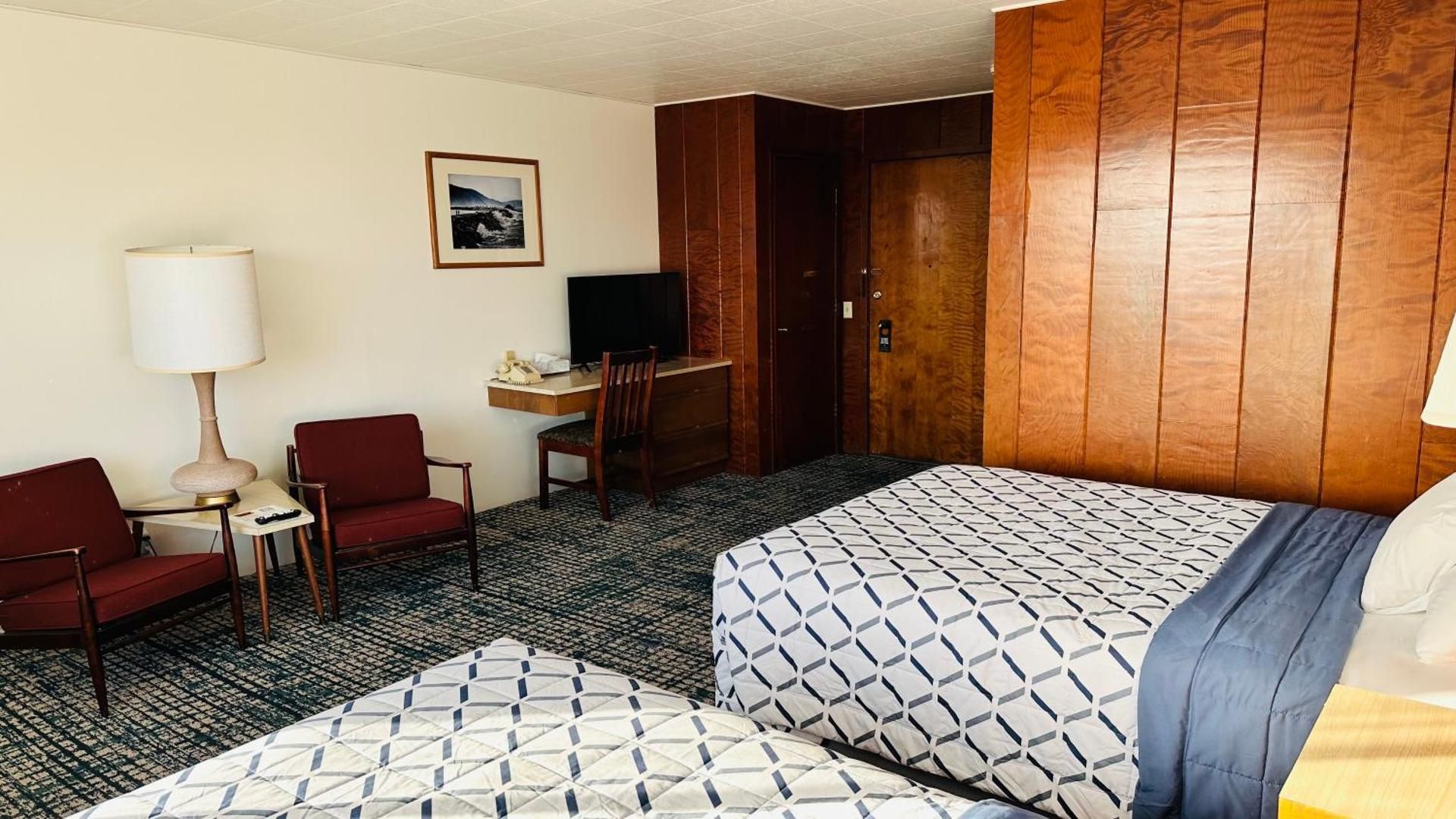 Queen Room - Disability Access