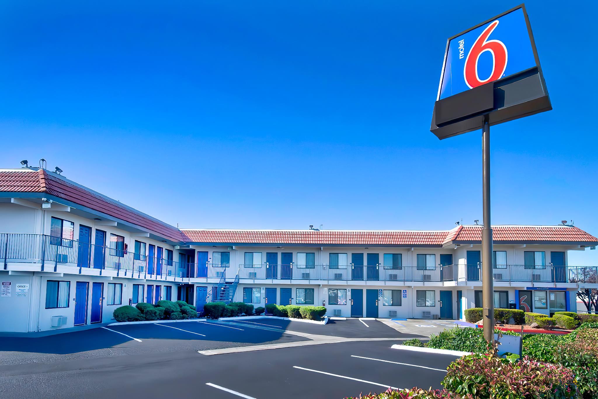 Motel 6 Vallejo, CA - Six Flags West