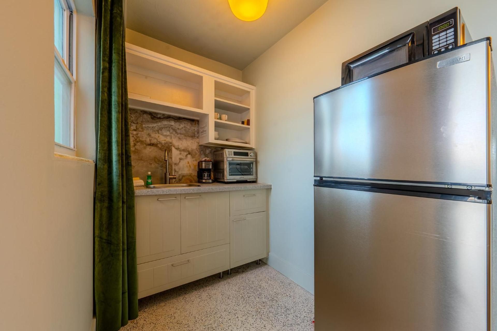 Deluxe Double Studio