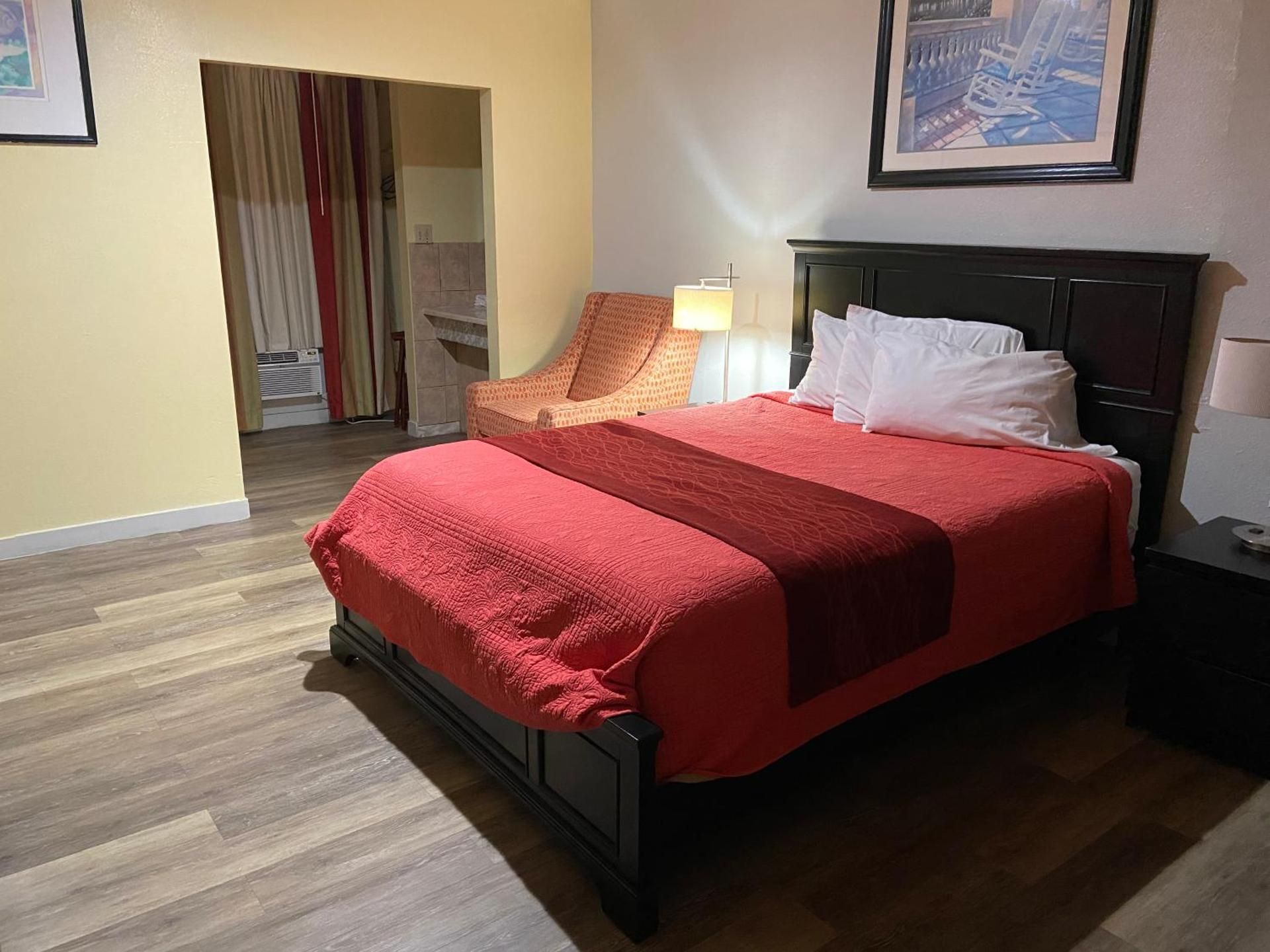 Queen Room - Disability Access