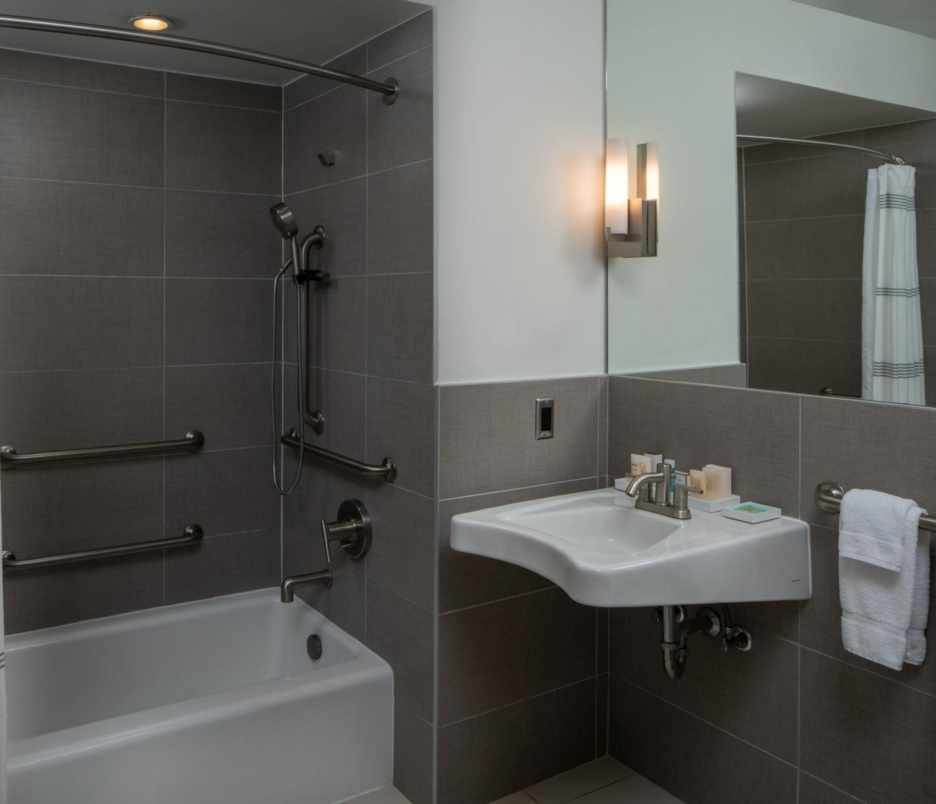 Queen Room with Two Queen Beds - Disability Access