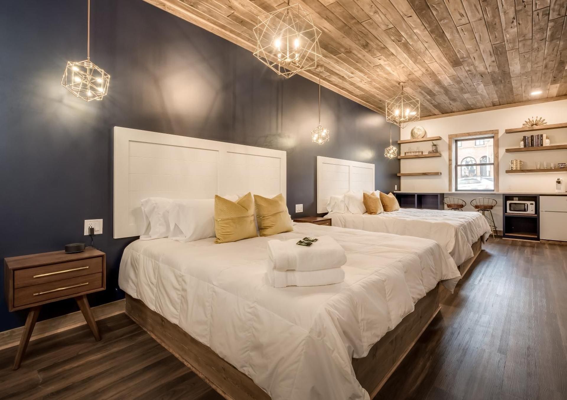 Superior King Suite