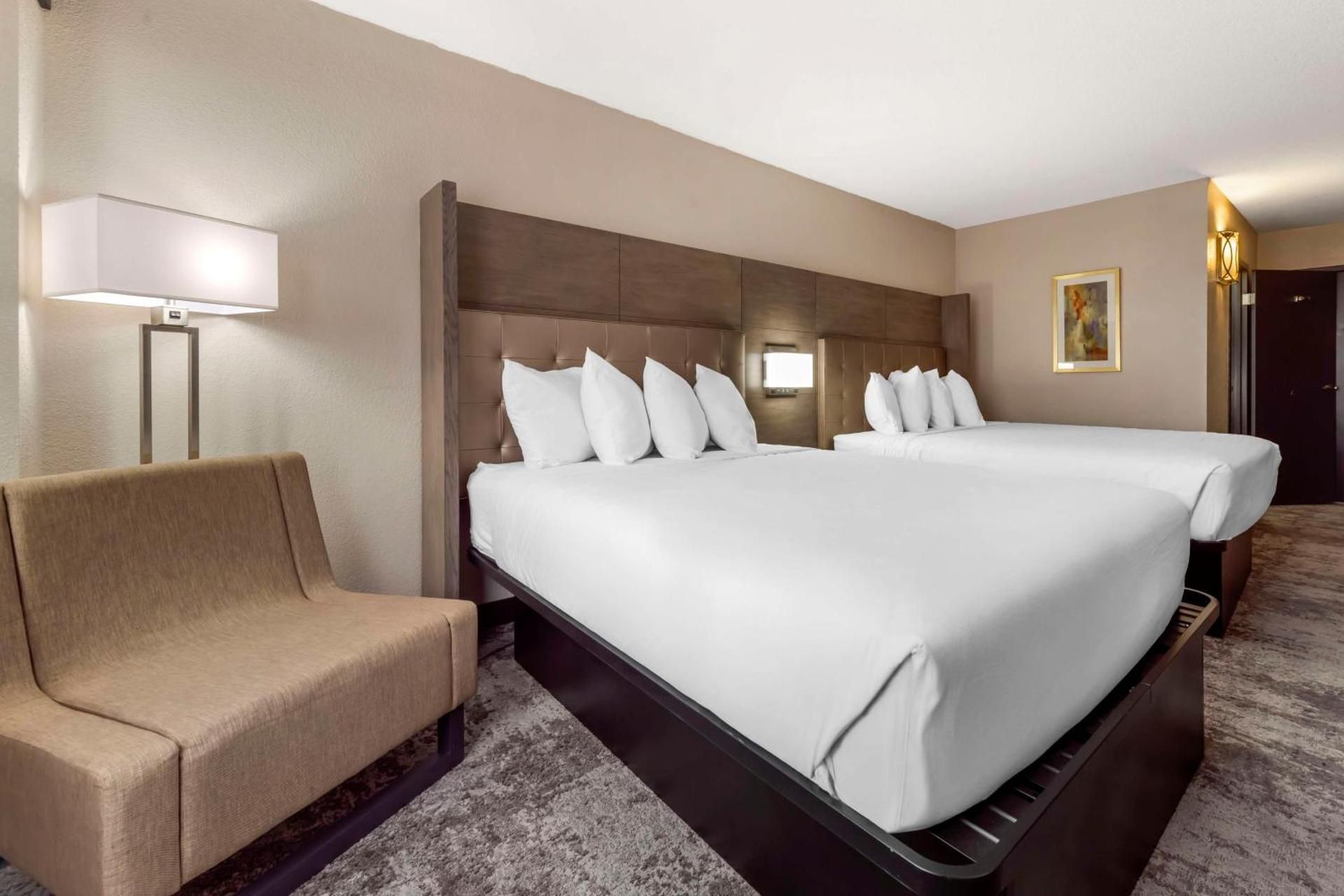 Queen Room with Two Queen Beds - Upper Floor/Non-Smoking