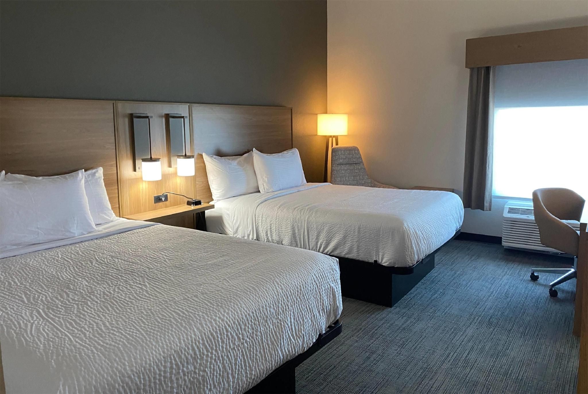2 Queen Beds, Standard Room, Non-Smoking