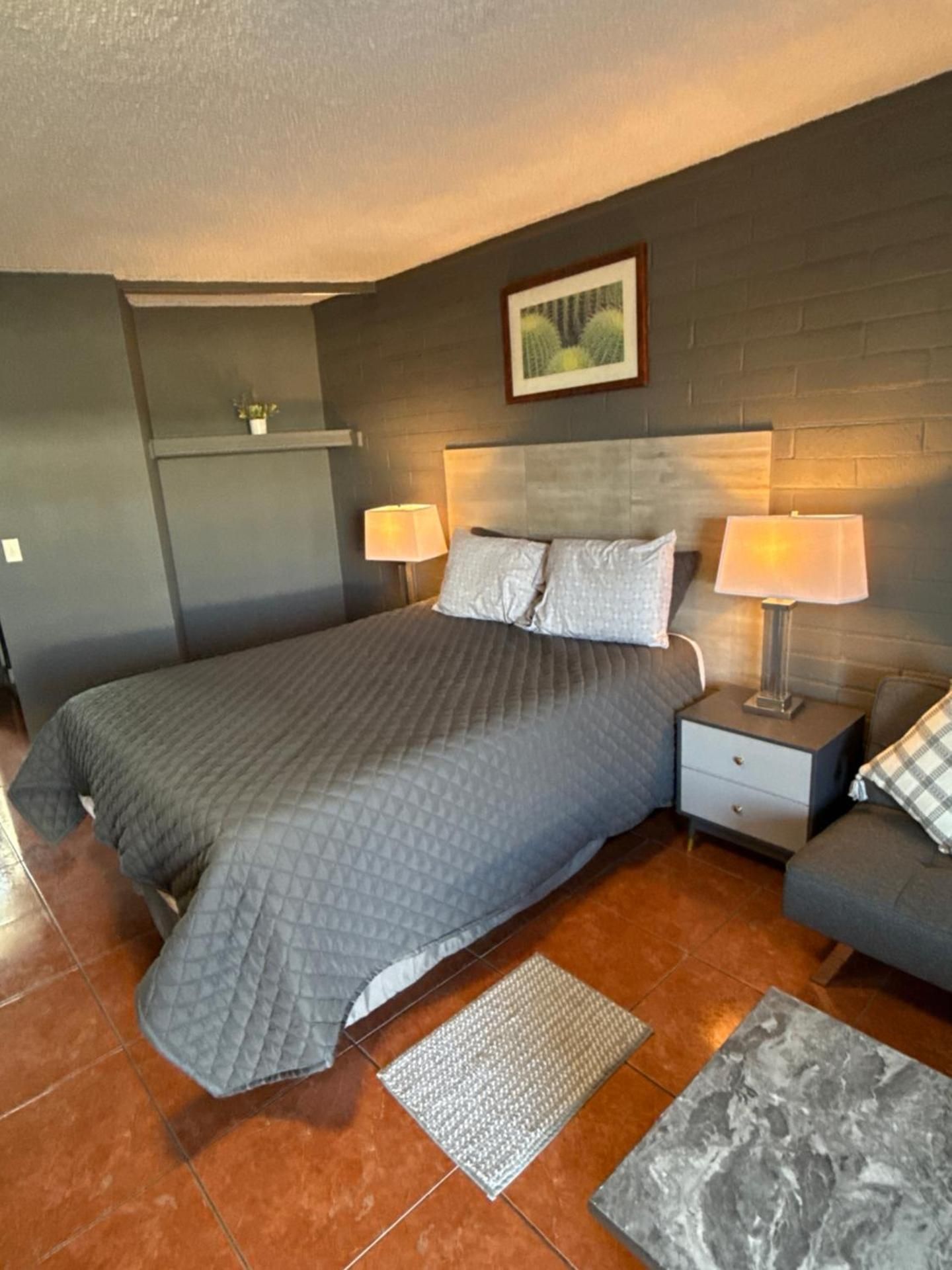 Rawls Motel Deluxe Family Room 2