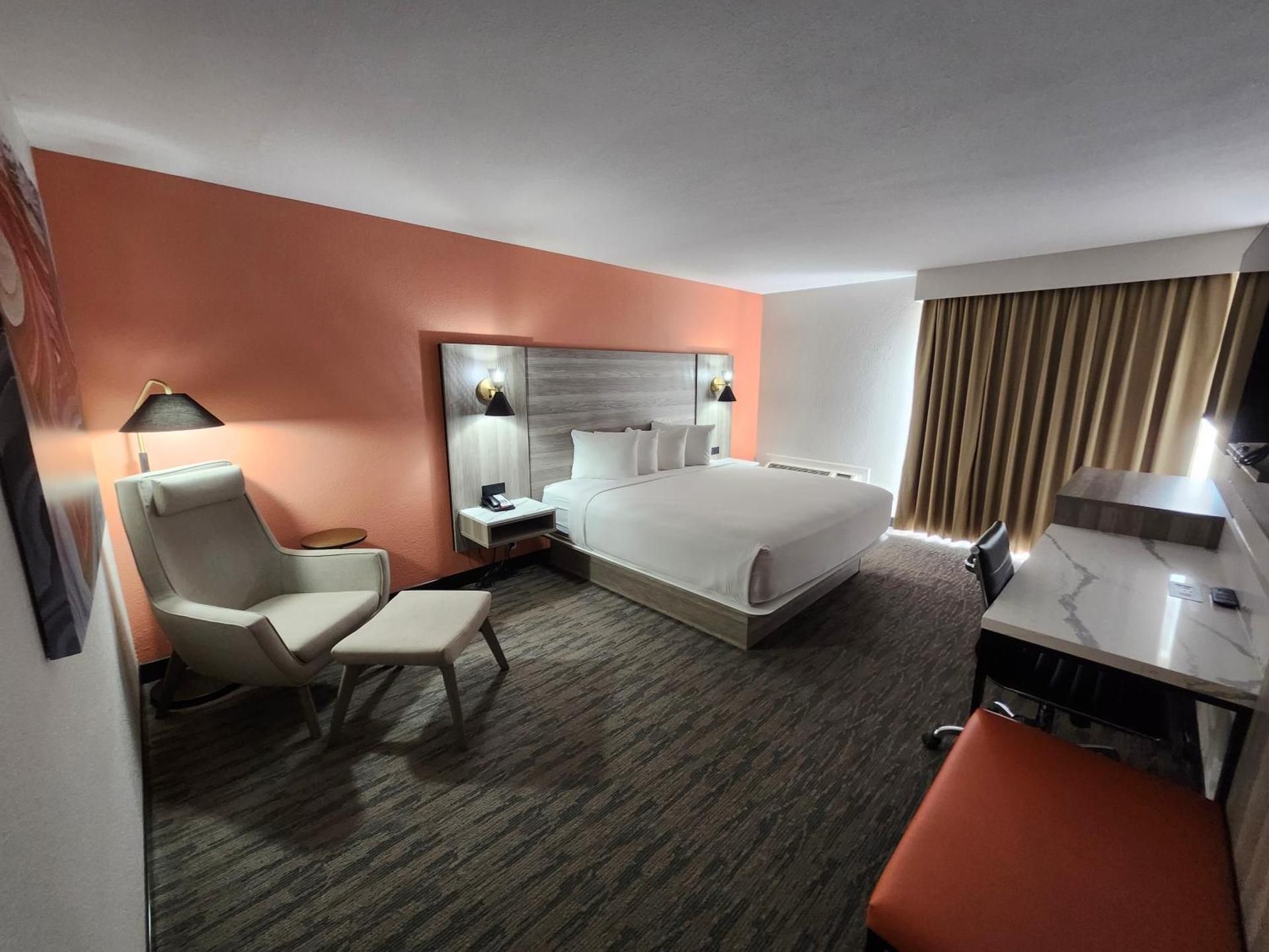 King Room - Disability Access/Non-Smoking