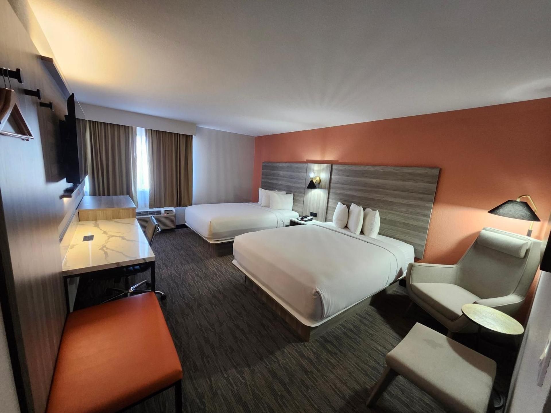 Deluxe Queen Room - Disability Access/Non-Smoking