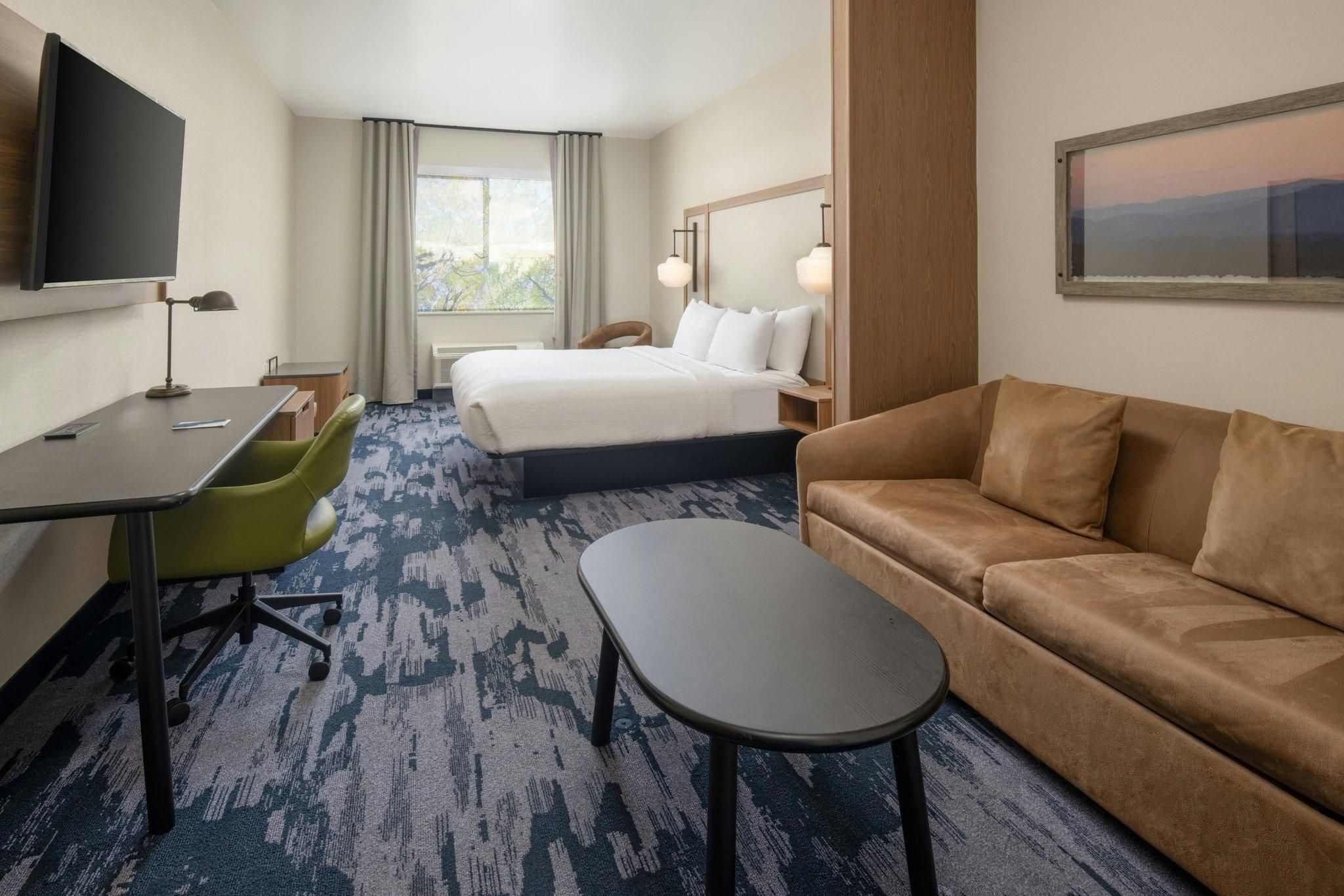 King Suite, Suite, 1 King, Sofa bed