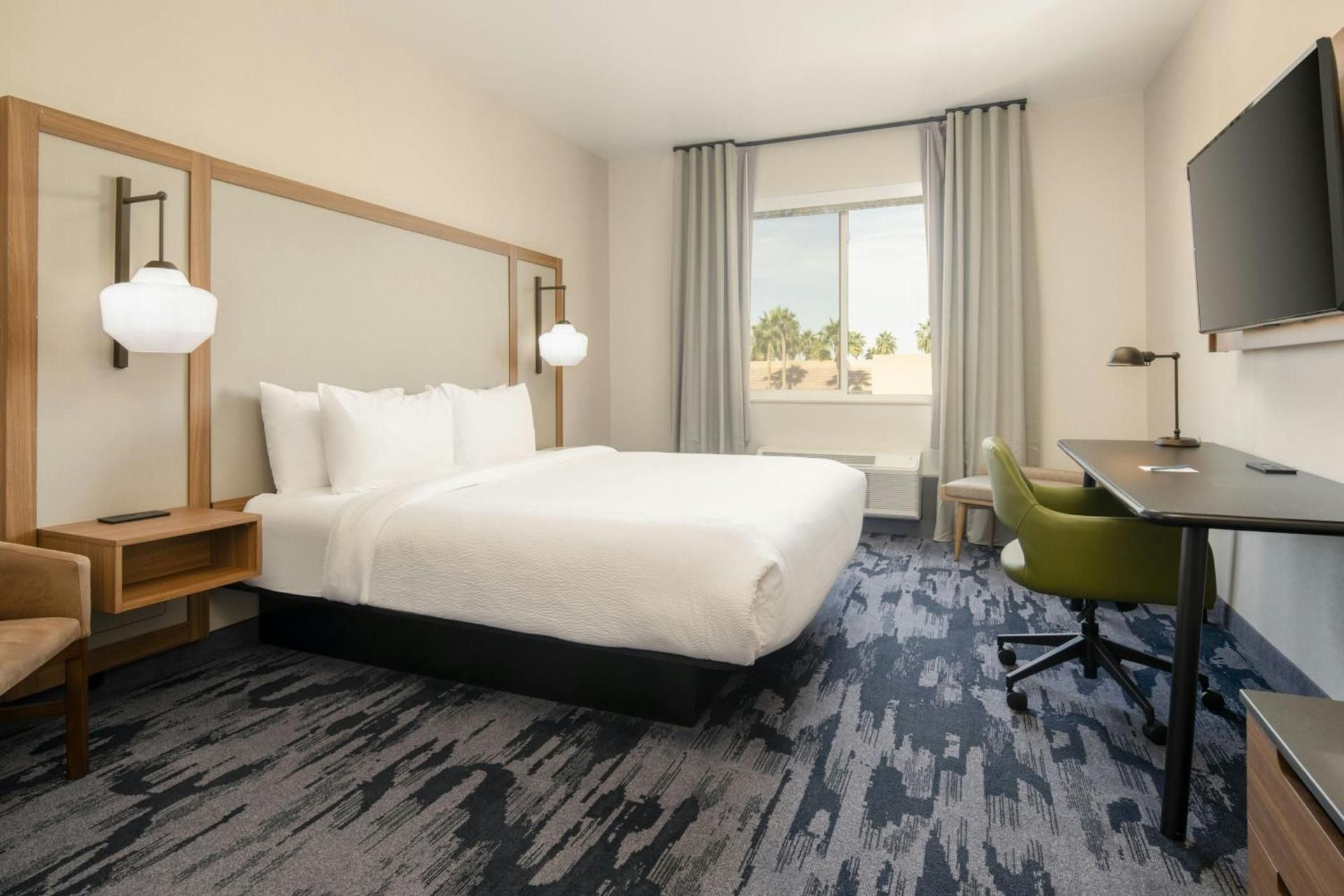 Standard King Room - Hearing Accessible