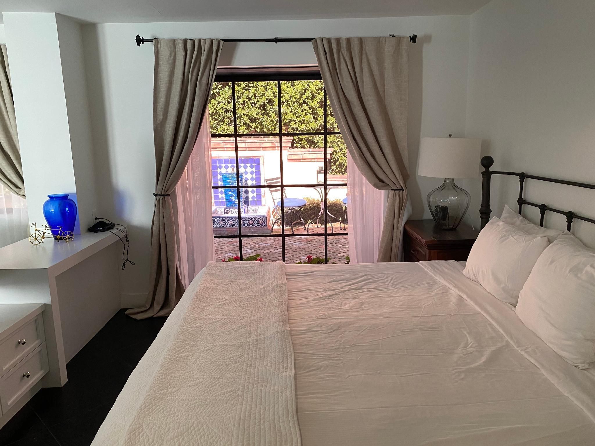 suite-giuseppe & lotte suite-quad room-ensuite-courtyard view