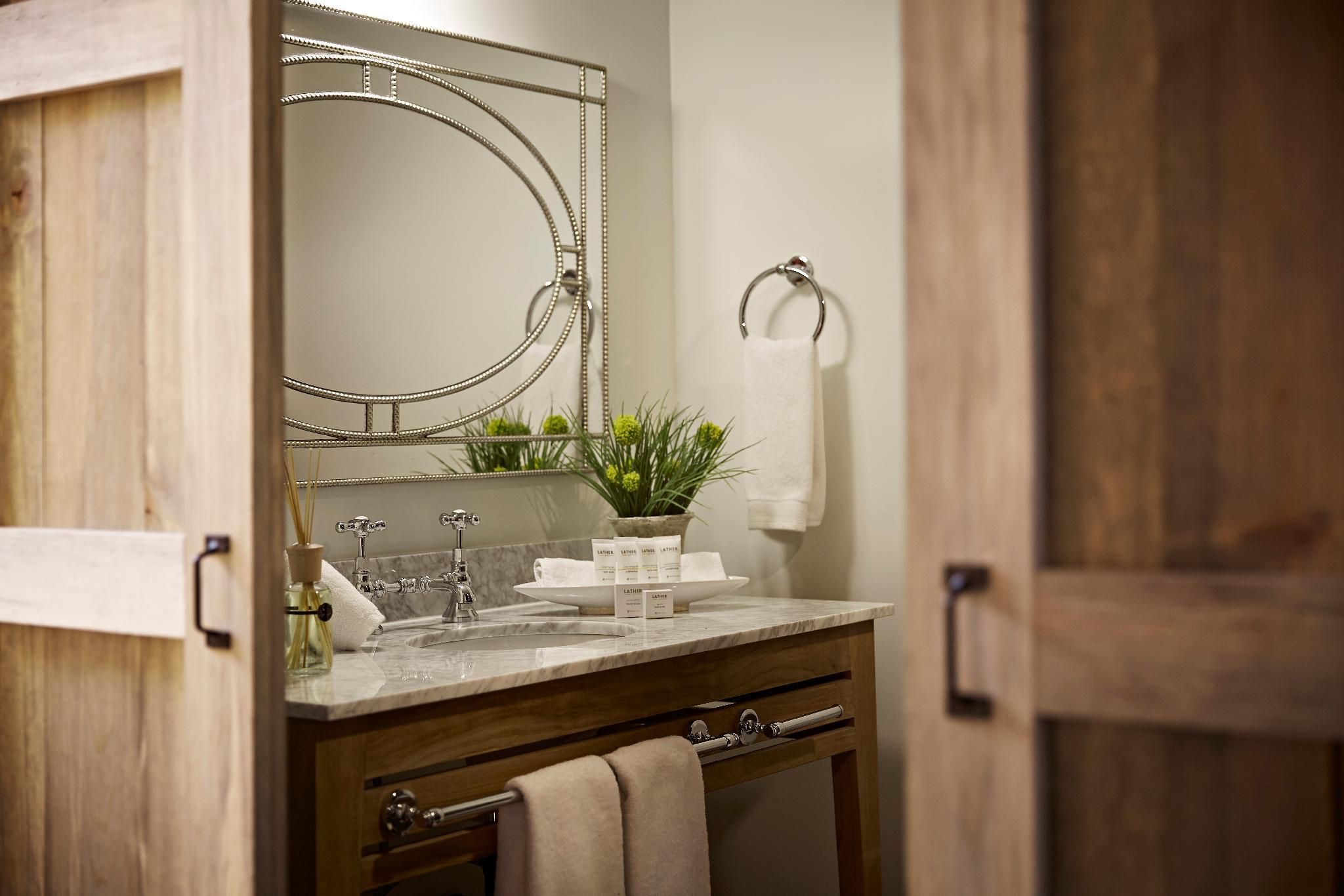 superior-garden suite-double room-ensuite with shower