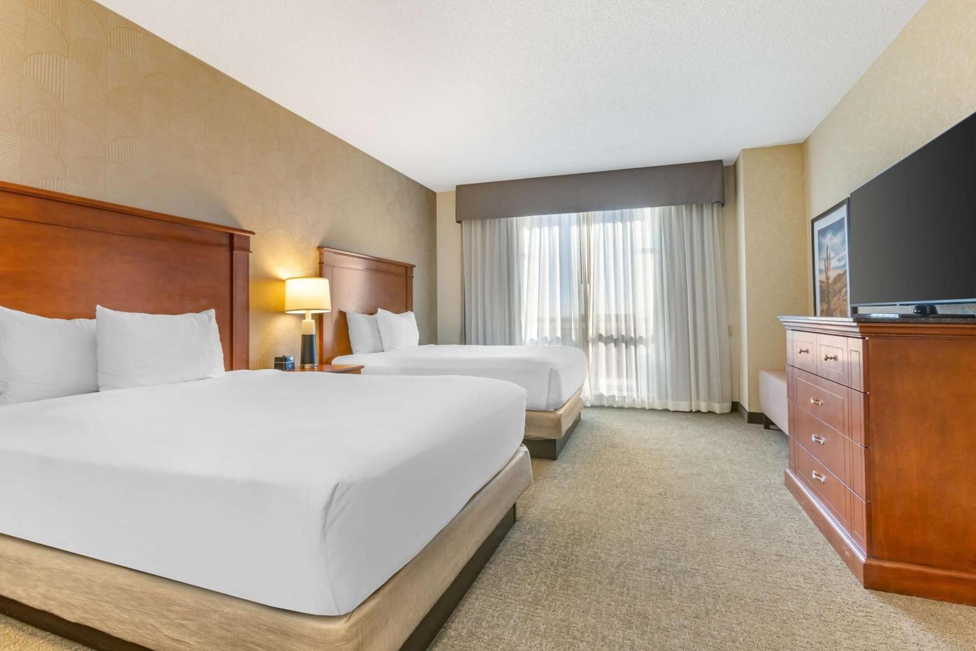 2 Queen Bed Suite, 2 Rooms with Sofa Sleeper