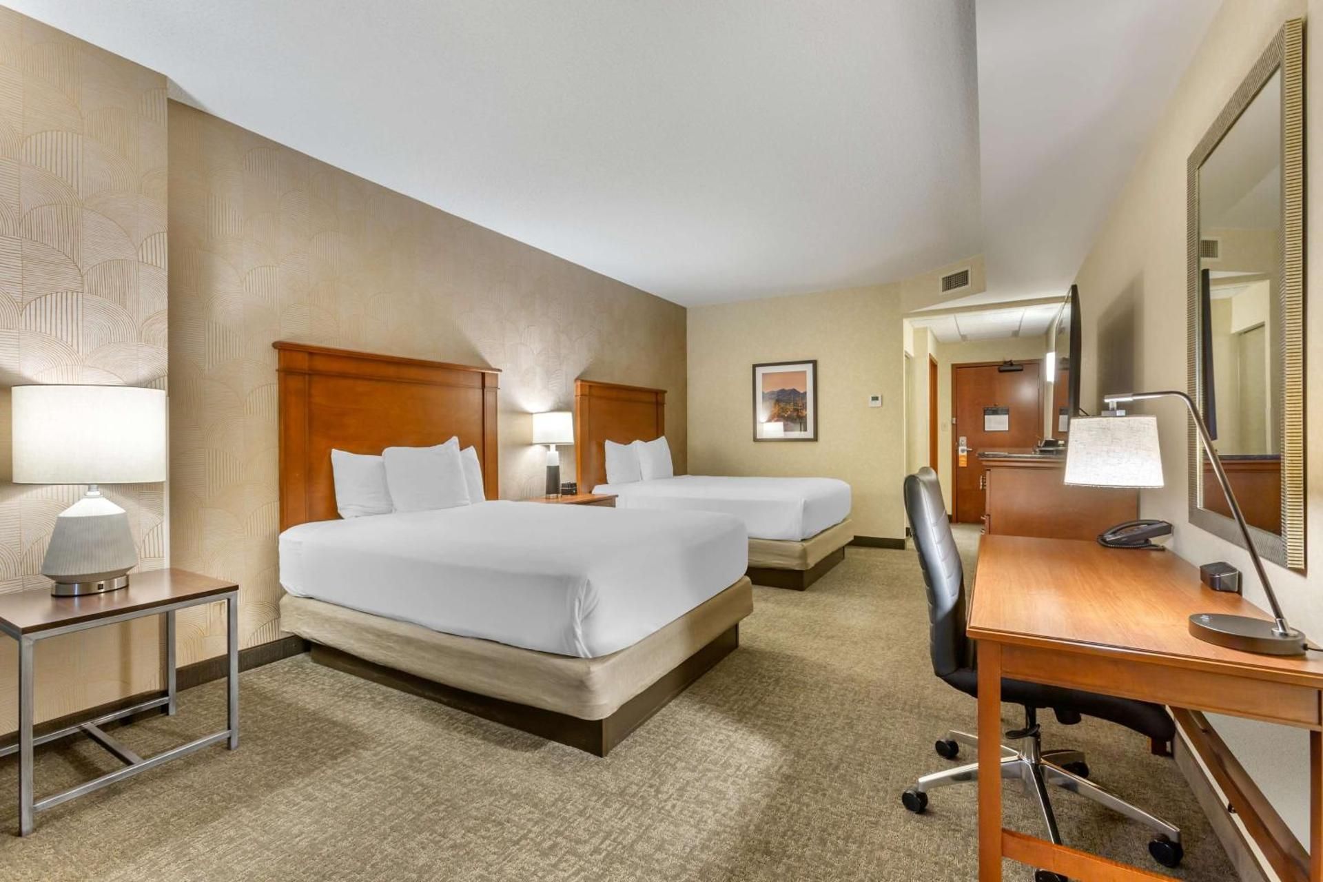 Upper Floor Two Queen Room with Sofa Bed