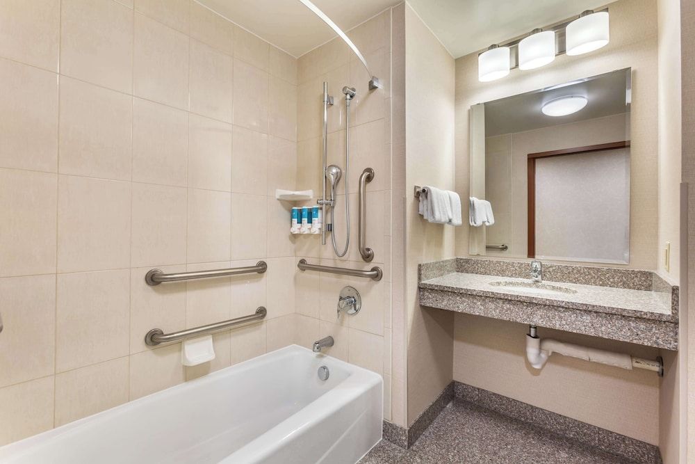 Suite, 2 Queen Beds, Accessible (Sofa Sleeper, Tub, 2 Rooms)