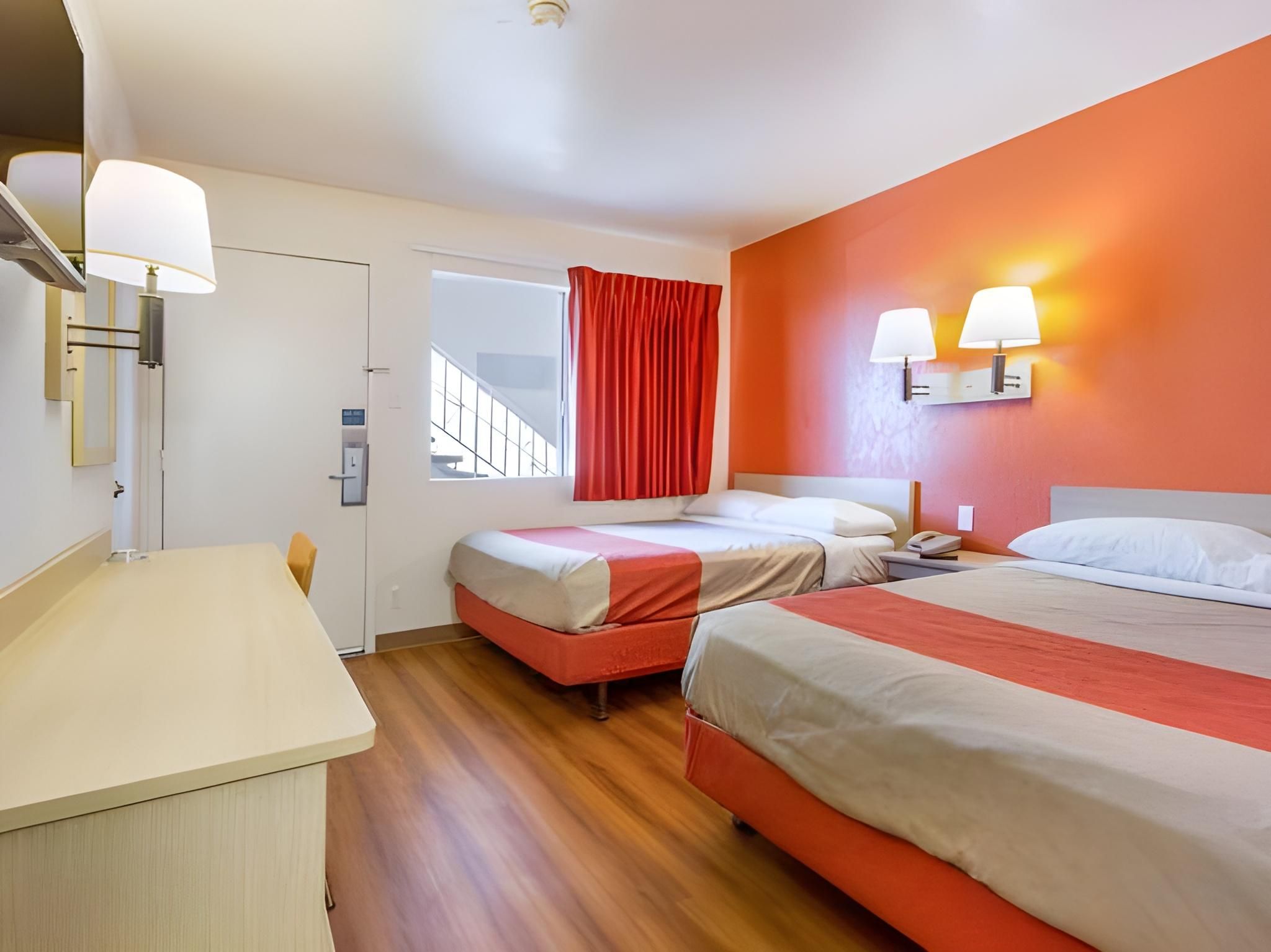 2 Full Beds | Premium