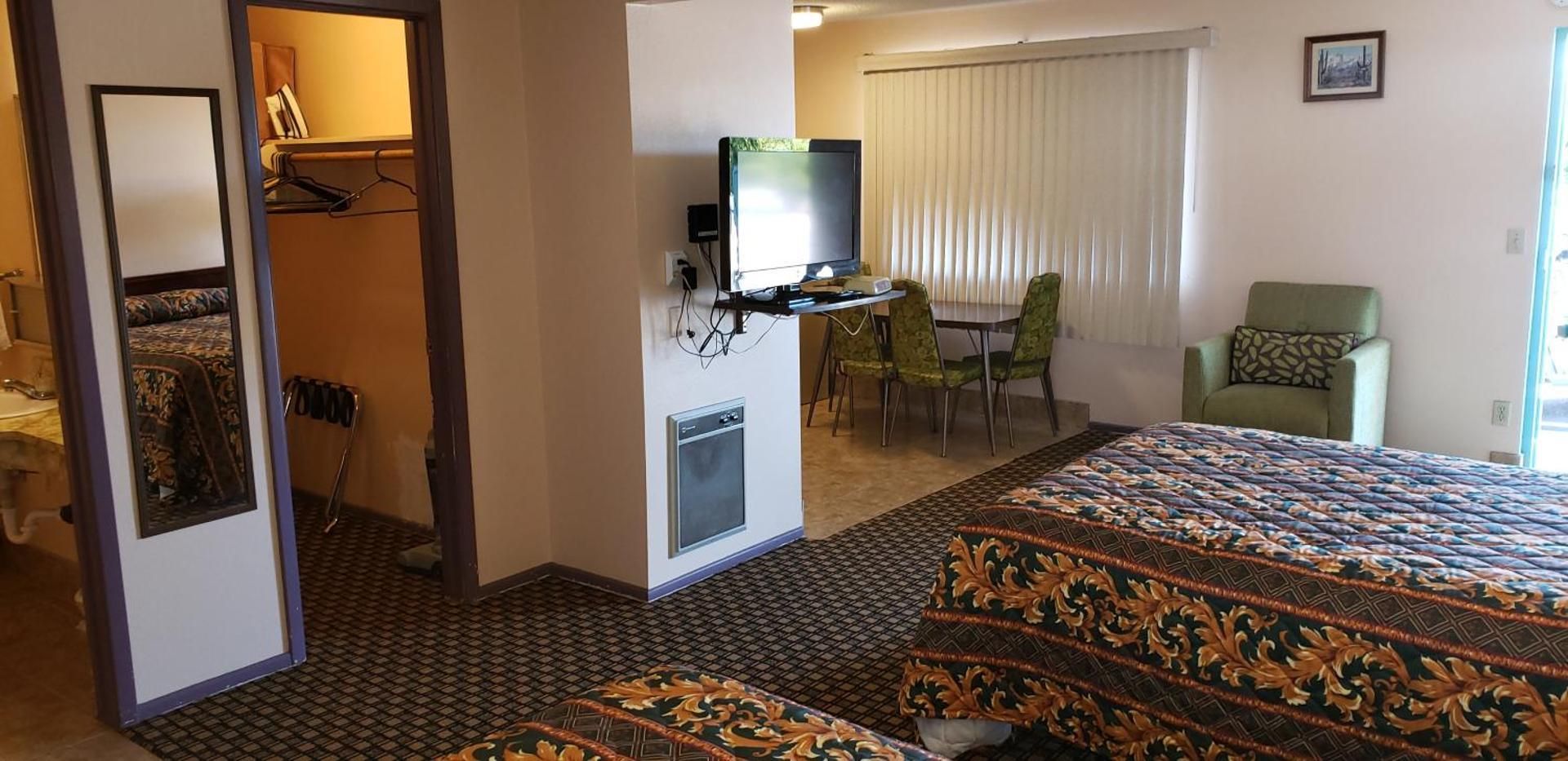 Double Room - Non-Smoking