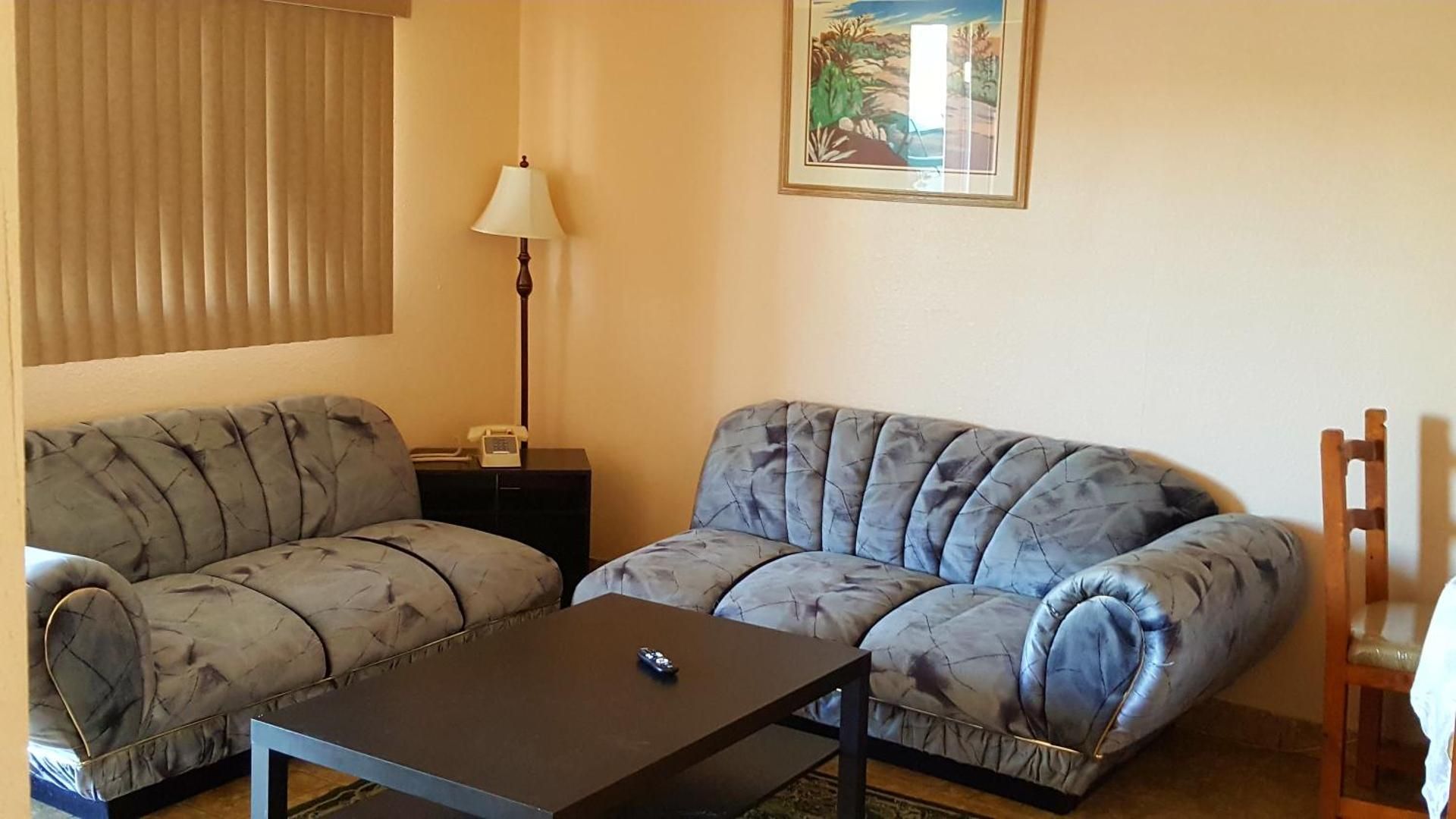 One Bedroom King Suite - Non Smoking