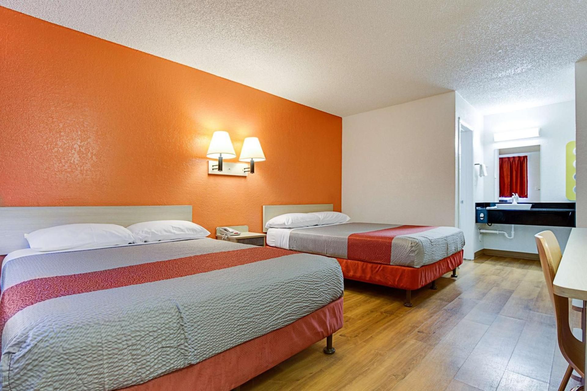 Quadruple Room - Disability Access - Roll in Shower
