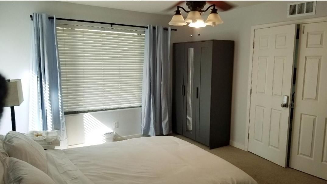 Phoenix comfort home BNB Deluxe Queen Room 2